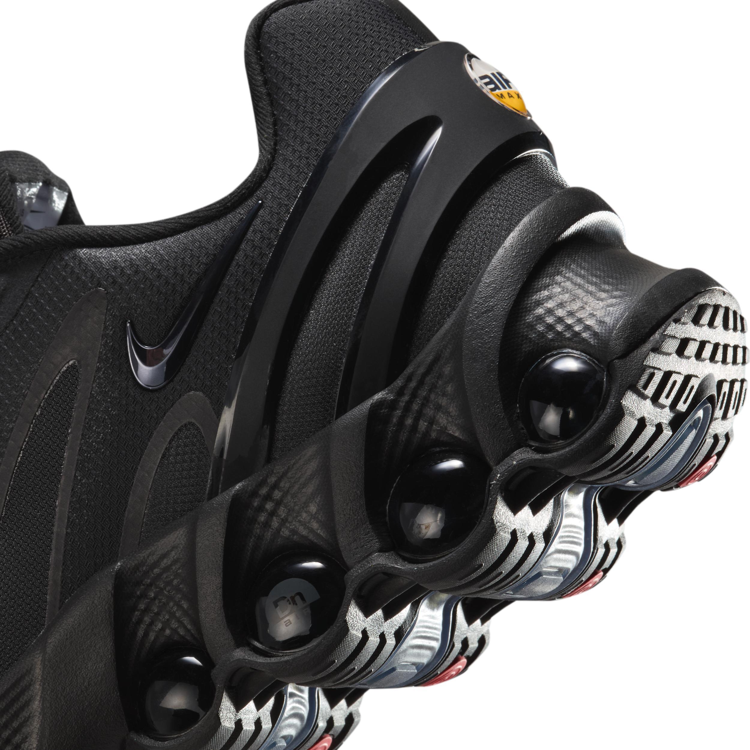 Nike Men's Air Max Dn8 Shoes Product Image