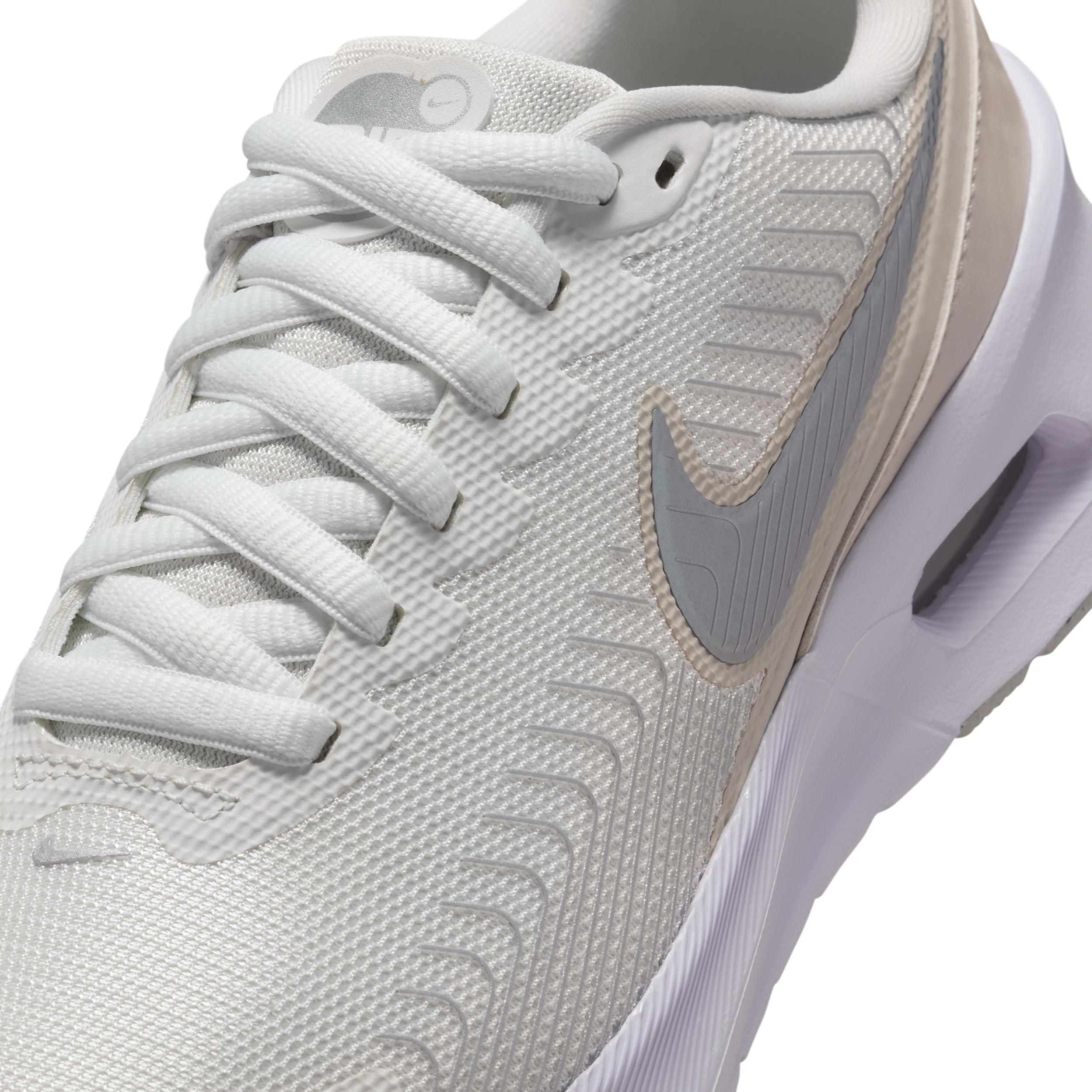Nike Women's Air Max Nuaxis SE Shoes Product Image