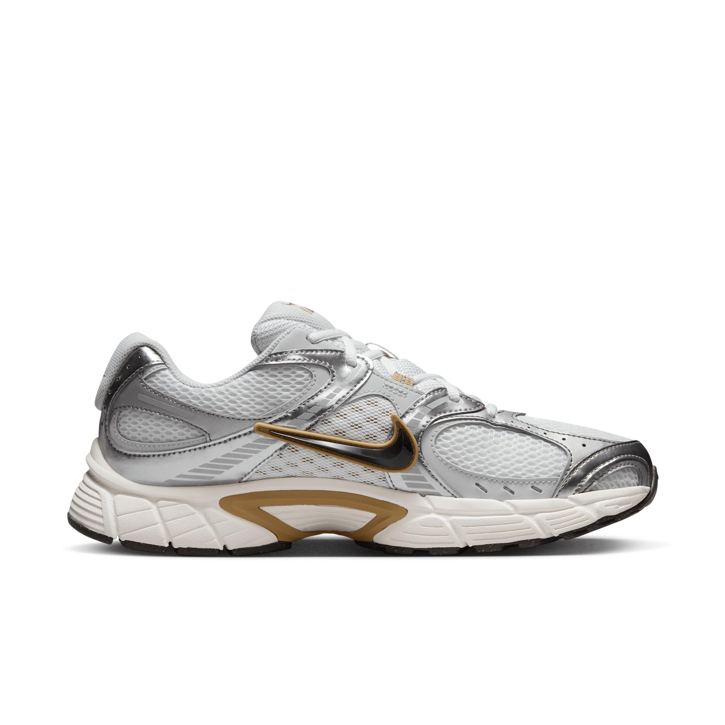 Nike Men's V5 RNR Shoes Product Image