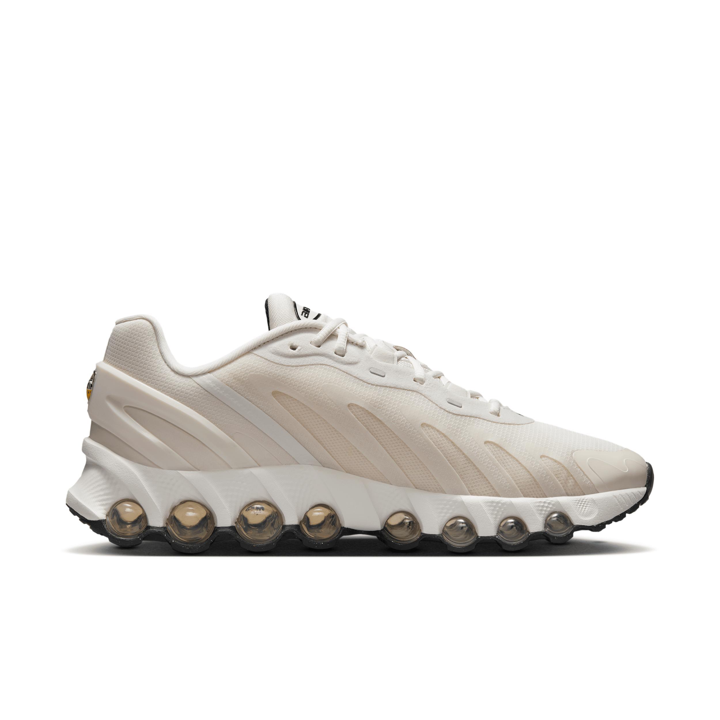 Nike Men's Air Max Dn8 Shoes Product Image