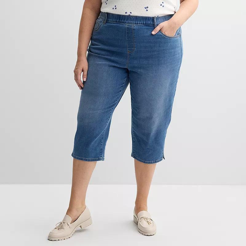Plus Size Croft & Barrow® Pull-On Denim Capri, Women's, Size: 0X, Medium Blue Product Image