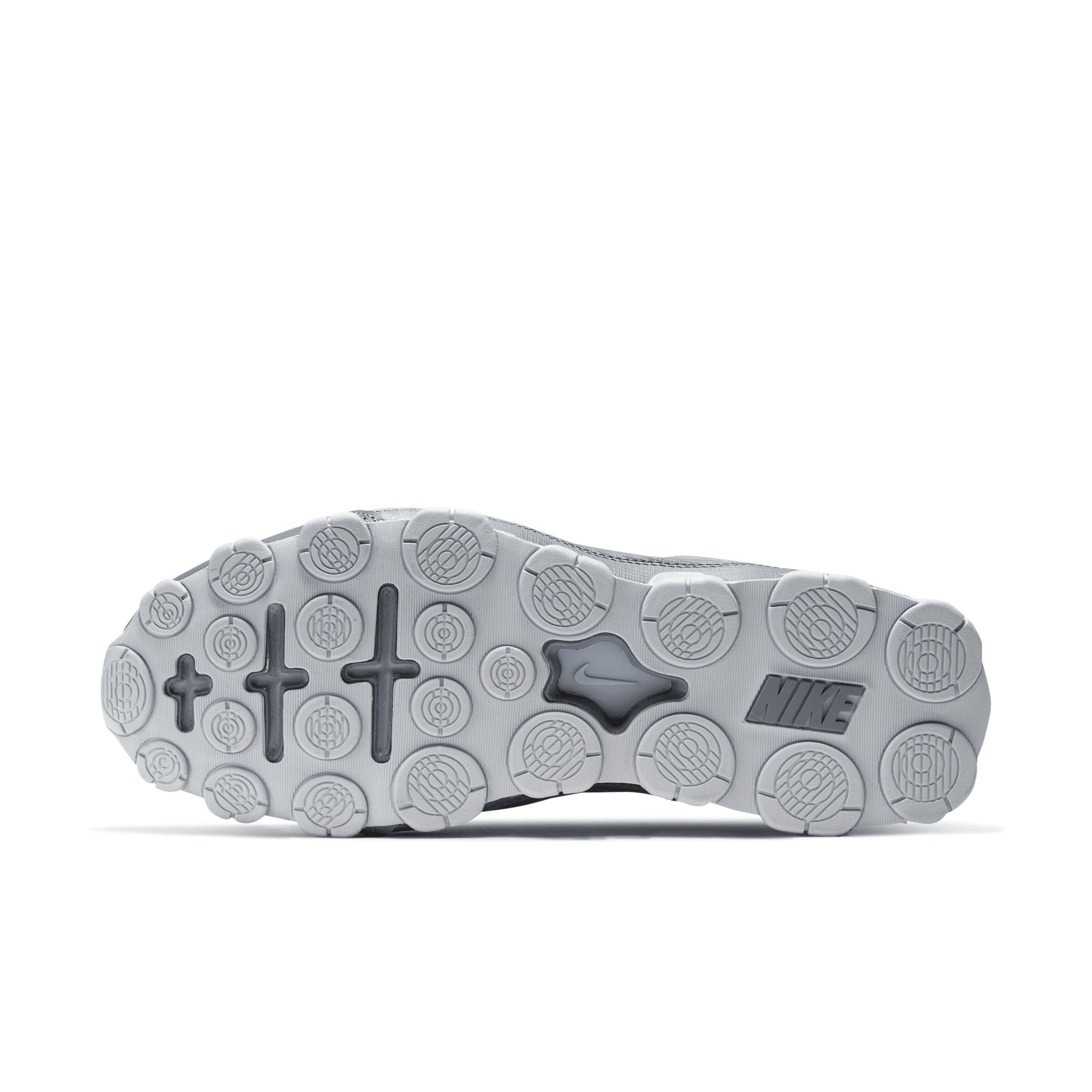 Nike Men's Reax 8 TR Workout Shoes Product Image