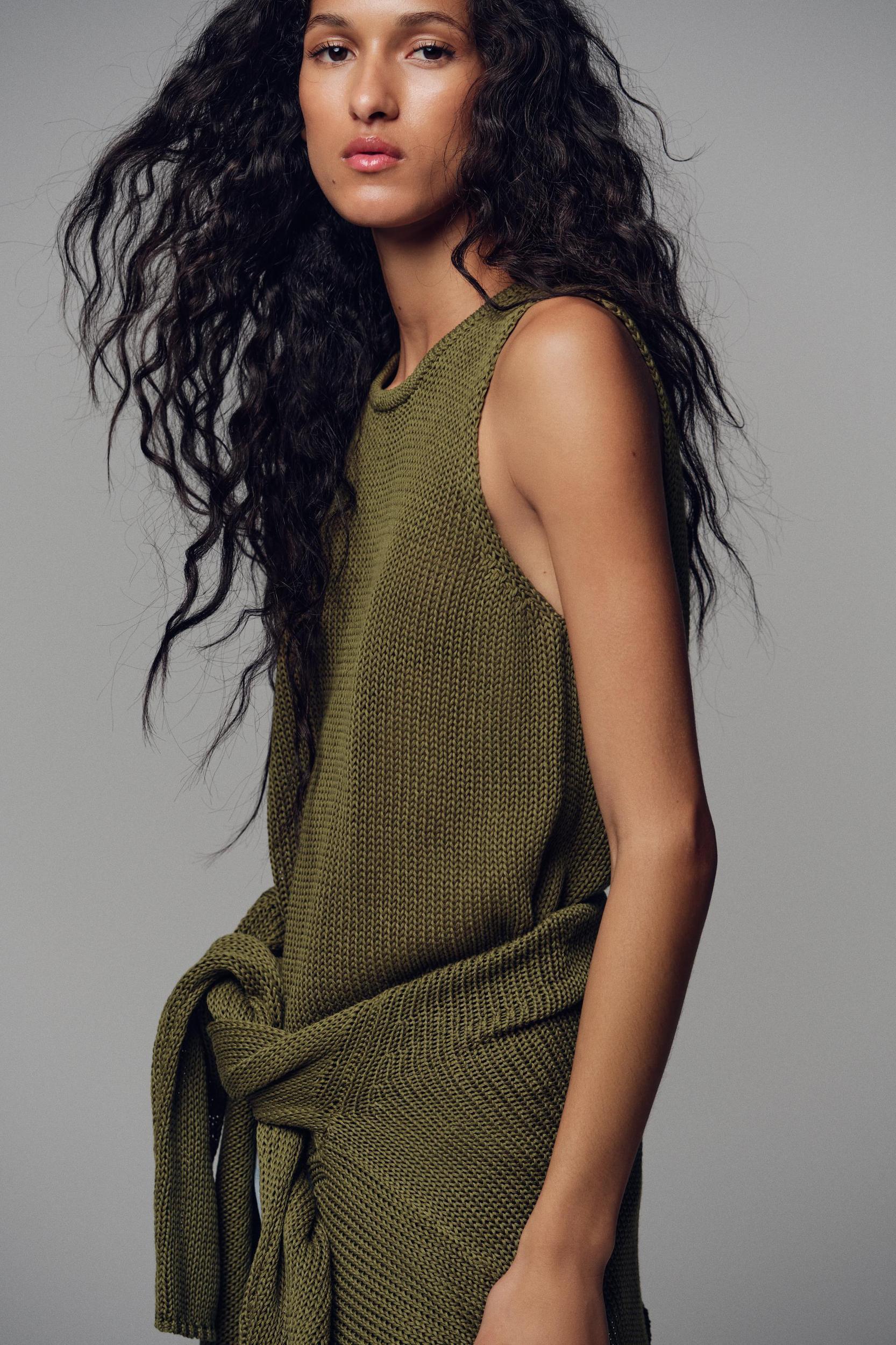 100% COTTON KNIT TOP Product Image