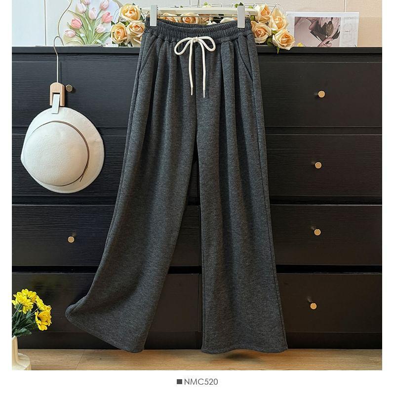 Fleece-Lined Wide-Leg Sweatpants Product Image