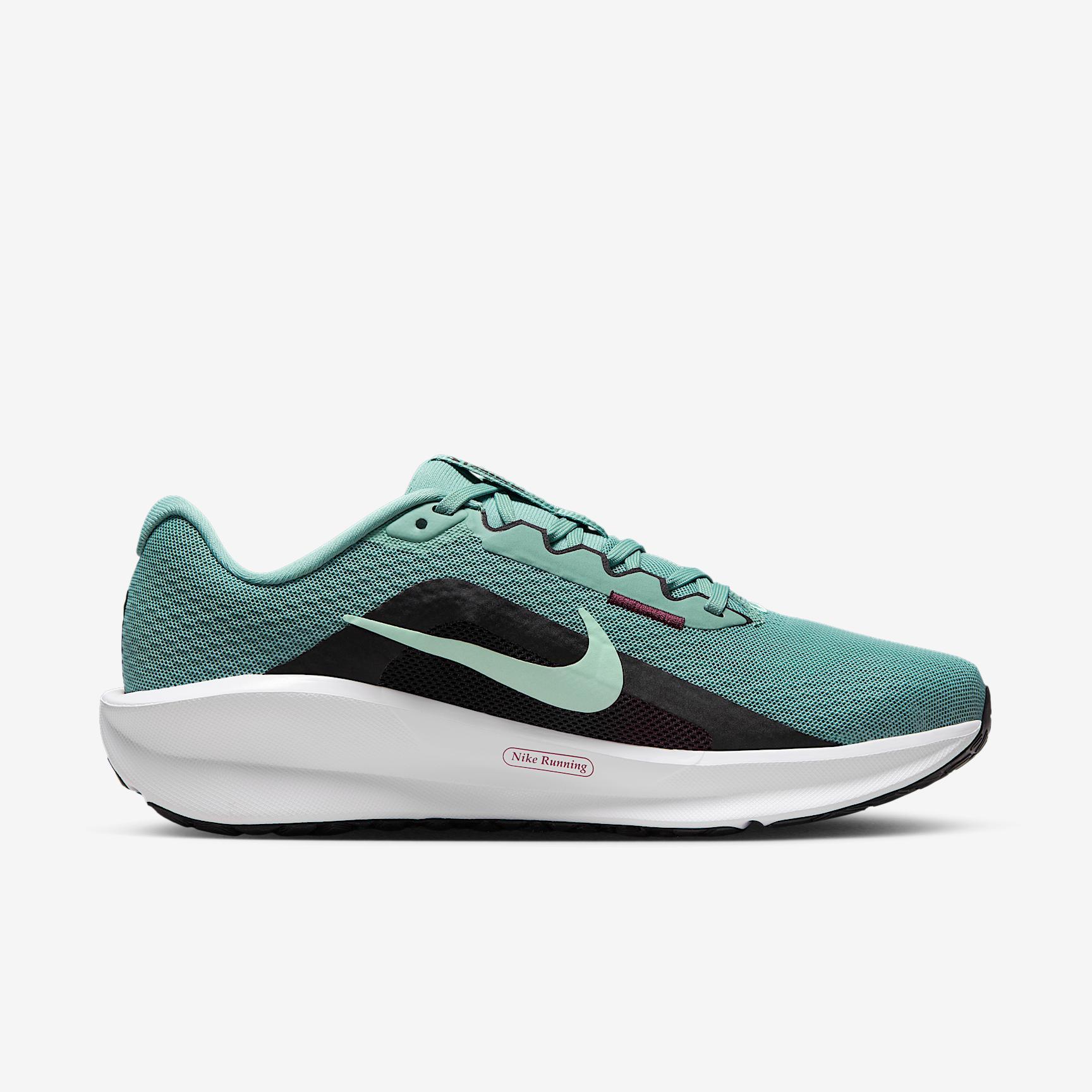 Nike Downshifter 13 Women's Road Running Shoes (Extra Wide) Product Image