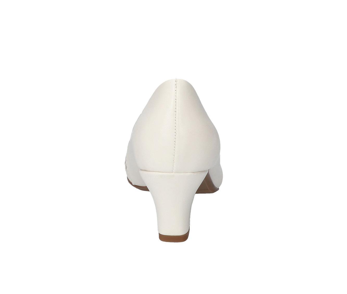 Women's Easy Street Neva Pumps Product Image