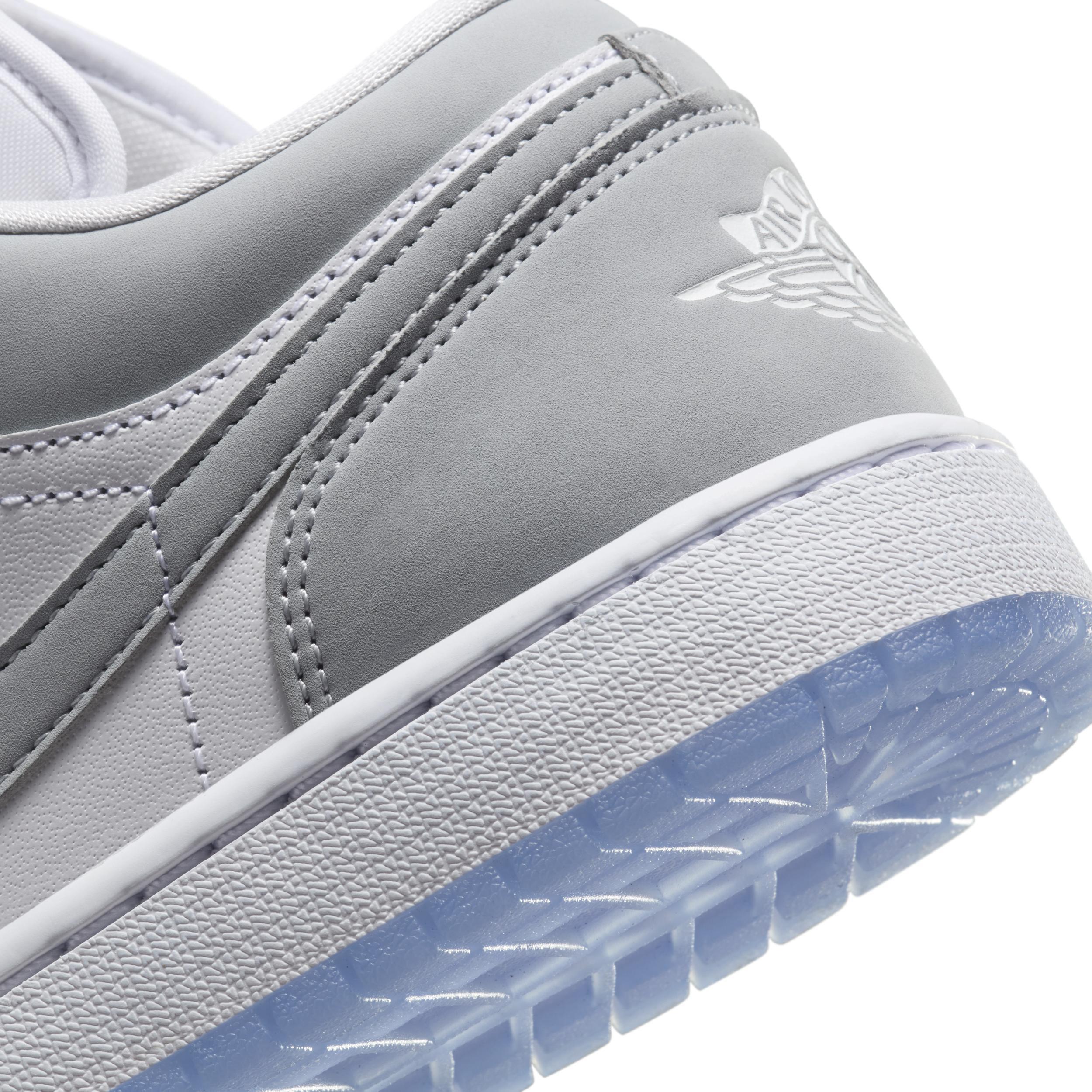 Women's Air Jordan 1 Low Shoes Product Image