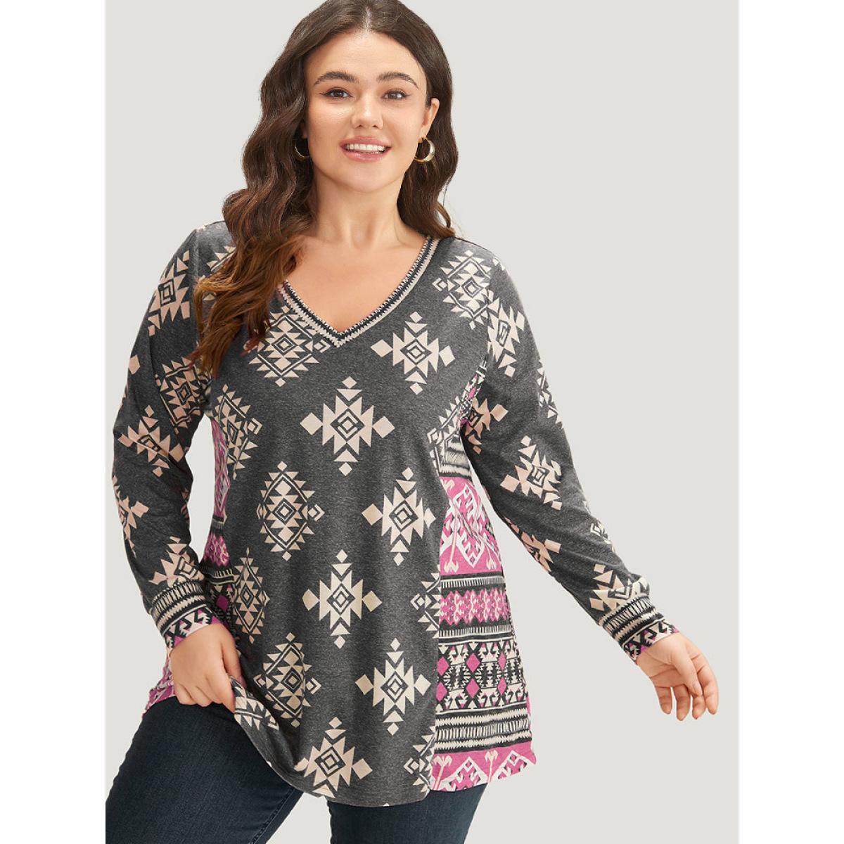 Plus Size Boho Print V Neck T-shirt BlackFlower Women Casual Printed Bohemian Print V-neck Dailywear T-shirts BloomChic 14-16/1X Product Image