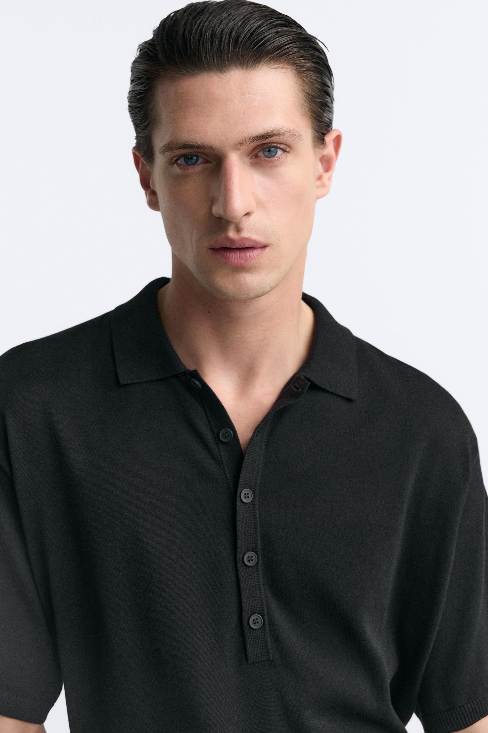 BUTTONED KNIT POLO TOP Product Image