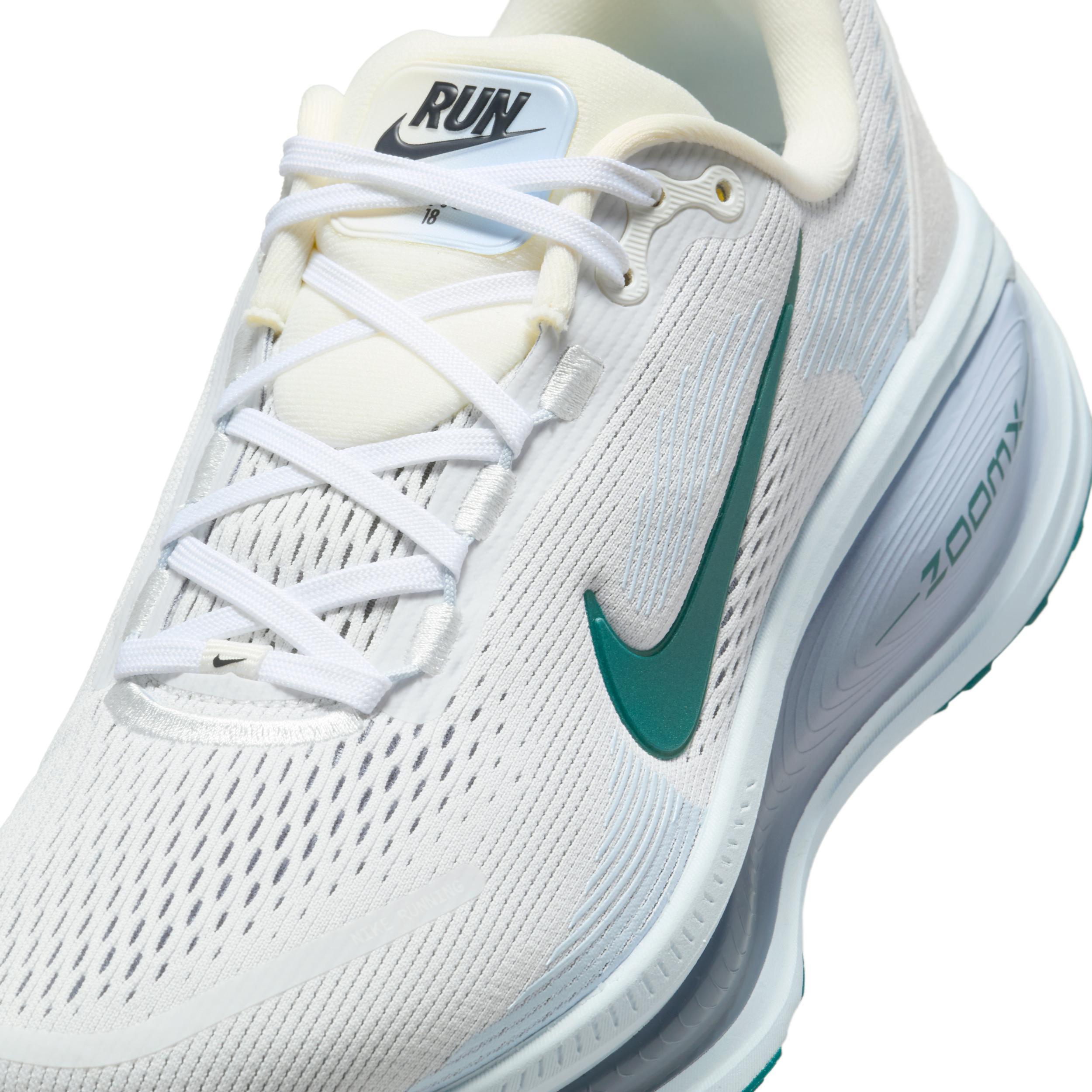 Nike Women's Vomero 18 Road Running Shoes Product Image