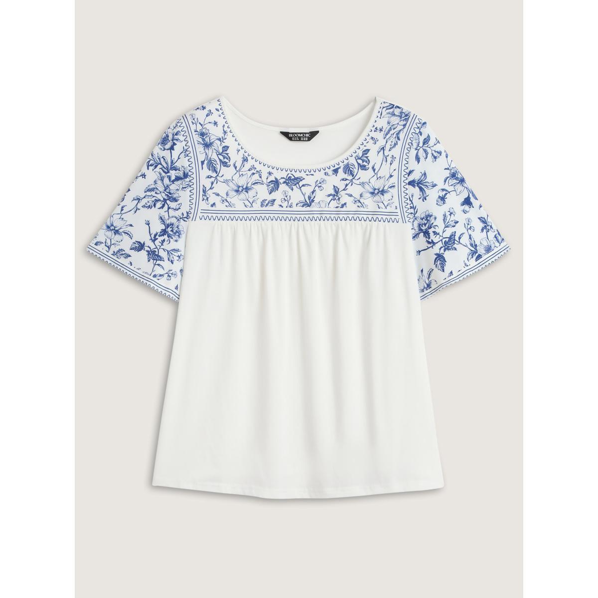 Plus Size Floral Flowy Knit Solid T-Shirt WhiteSmoke Women Round Neck Everyday-Casual T-shirts BloomChic 26/4X Product Image