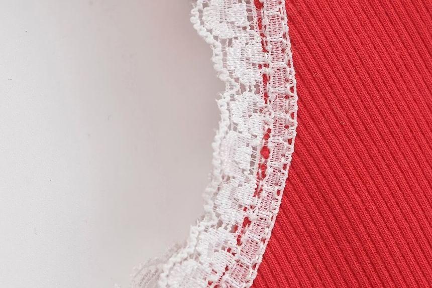Scoop Neck Lace Trim Camisole Top Product Image