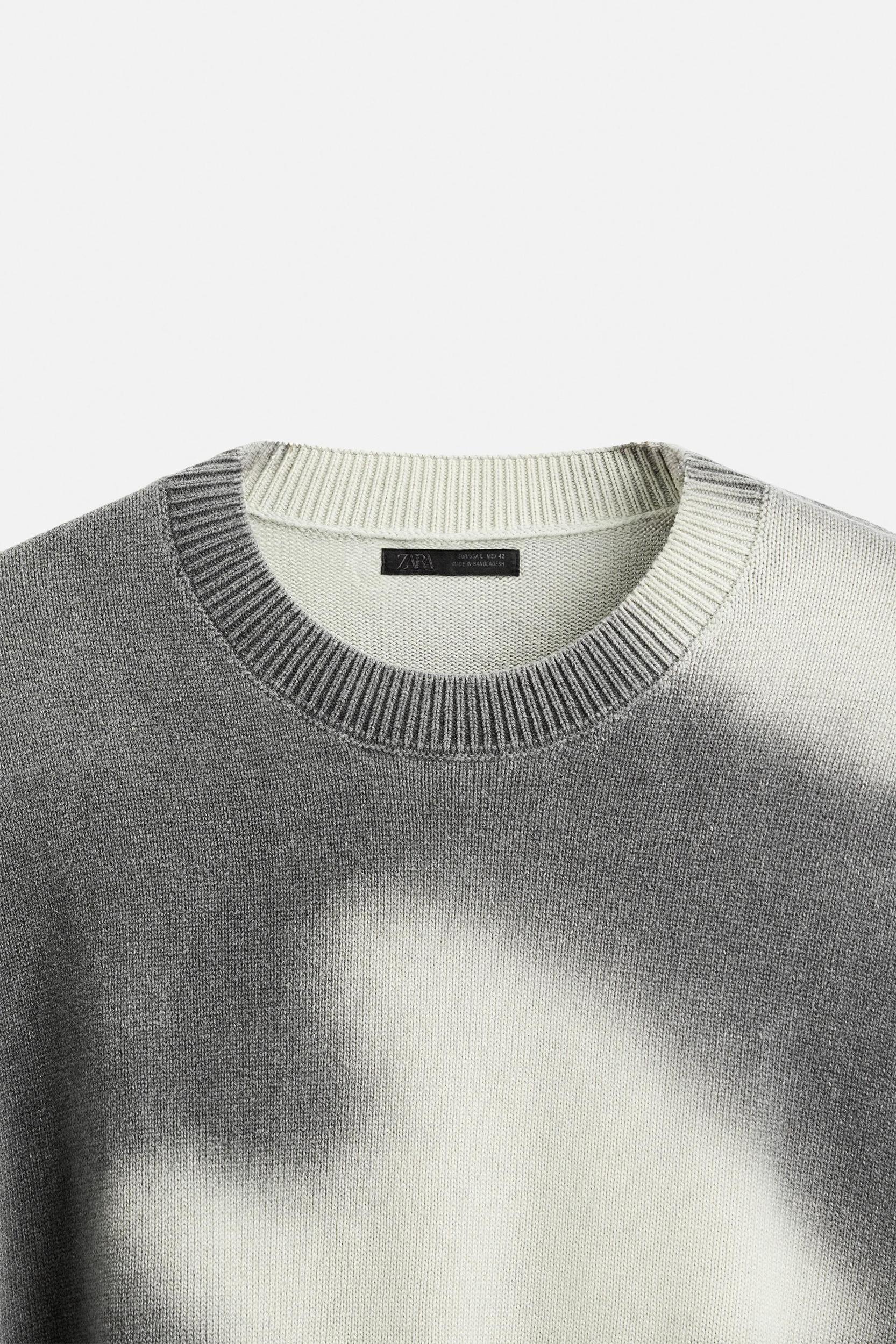 FADE PRINT SWEATER Product Image