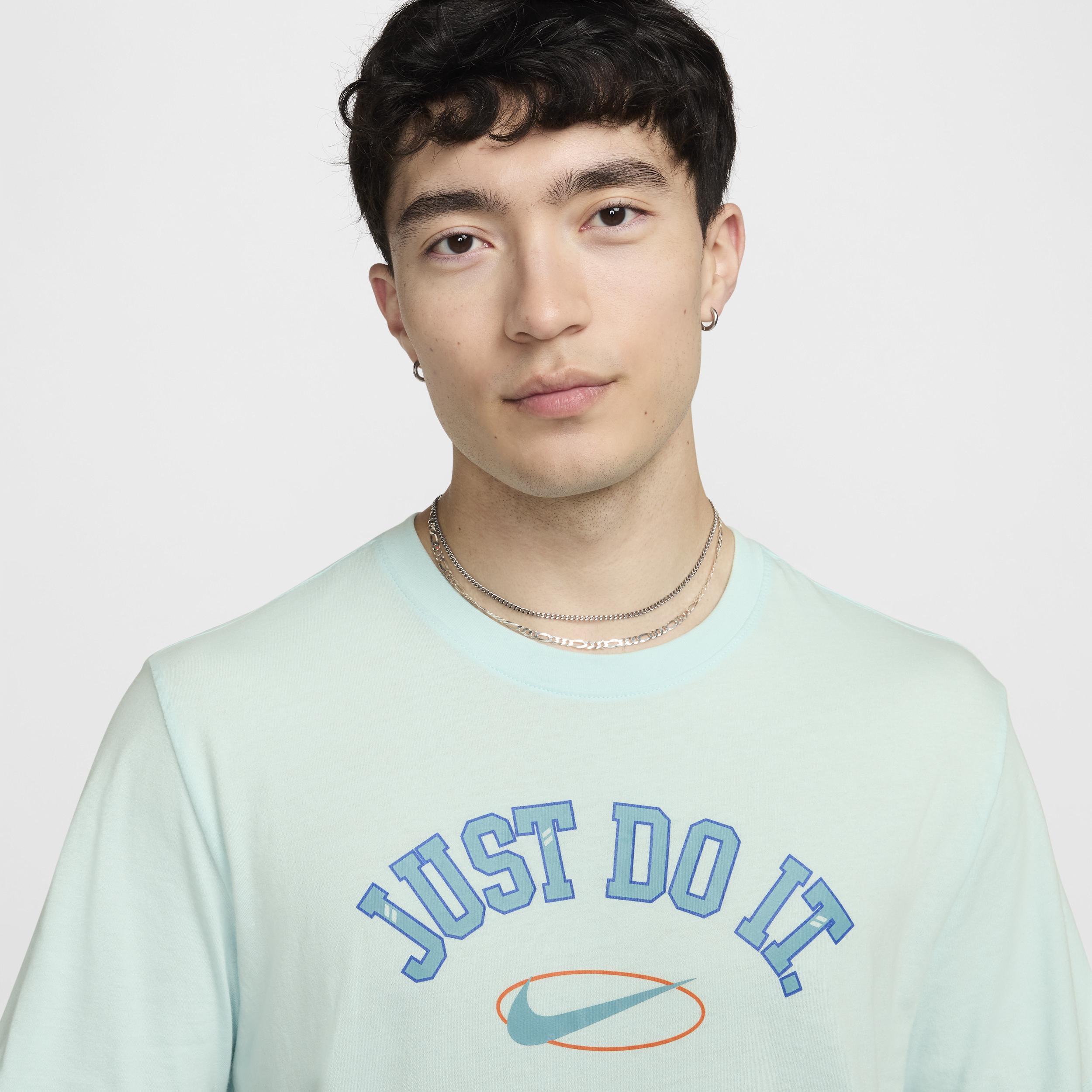 Nike Sportswear Men's T-Shirt Product Image