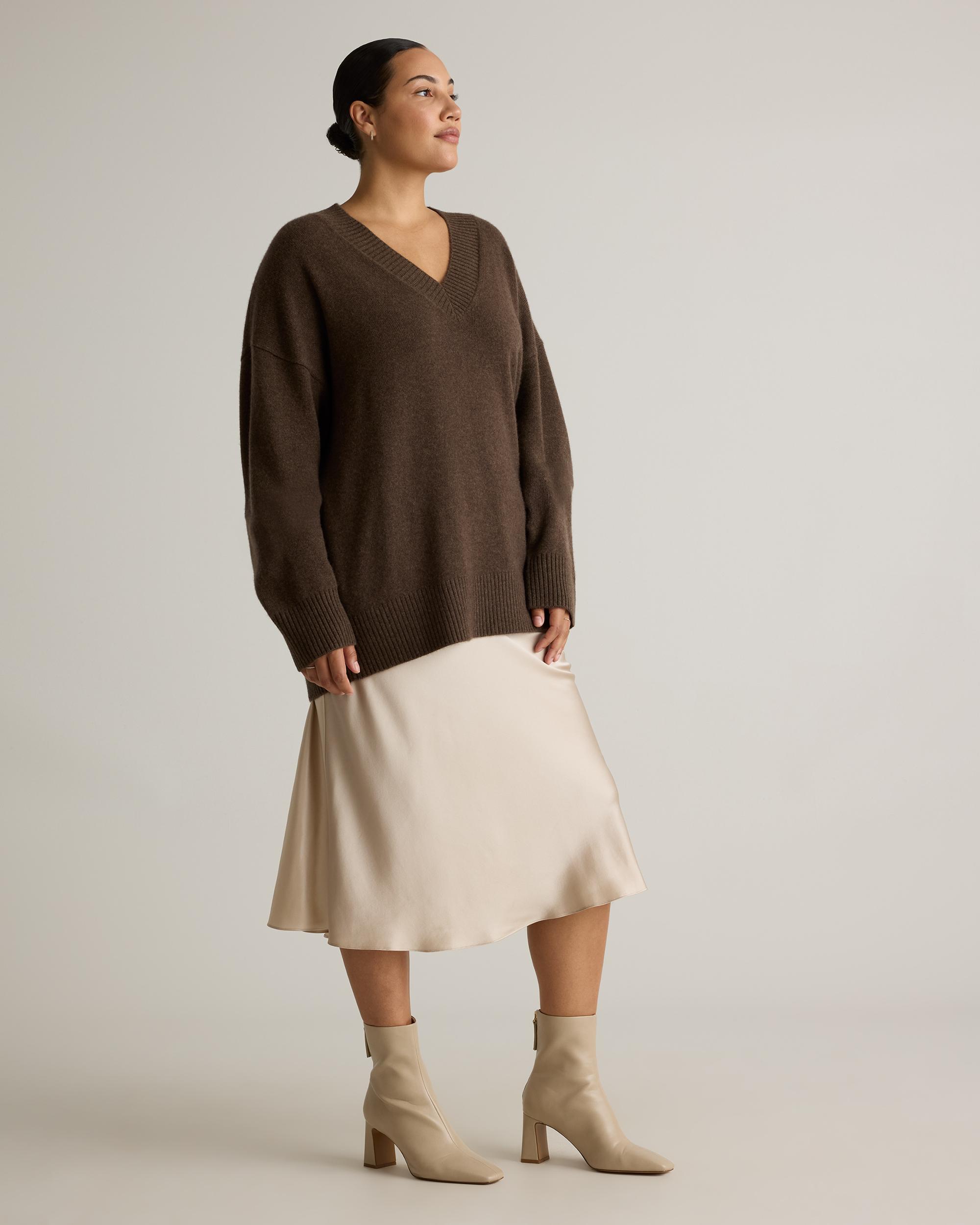 Quince | Women's Mongolian Cashmere OverSized V-Neck Sweater Size XS Product Image