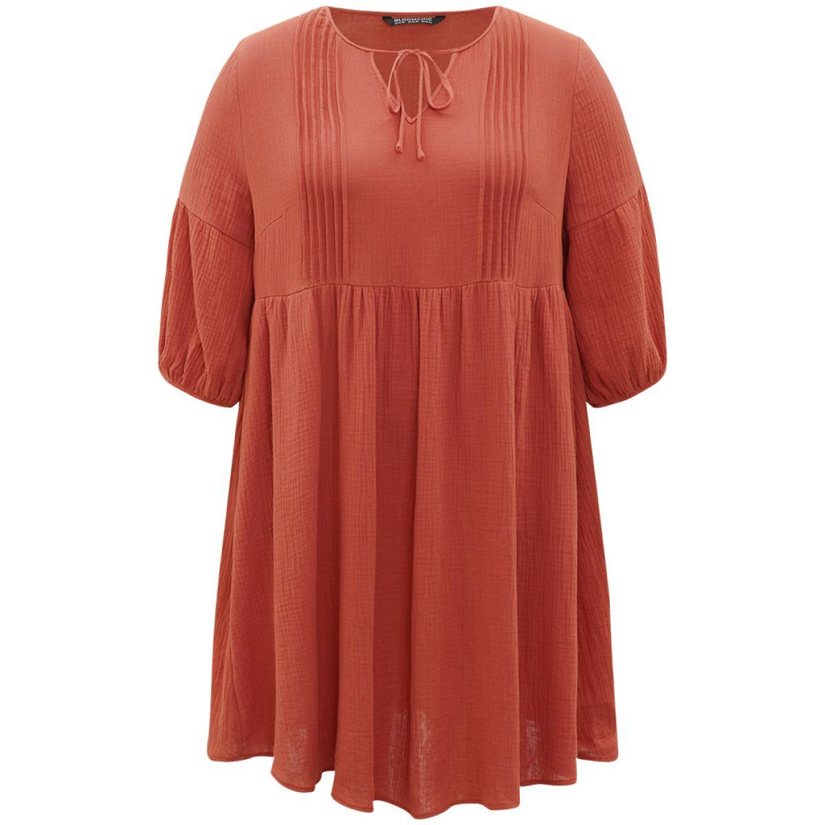 Plus Size Plain Pocket Pleated Ties Elastic Cuffs Dress Coral Women Vacation Elastic cuffs V-neck Elbow-length sleeve Curvy Midi Dress BloomChic 30/6X Product Image