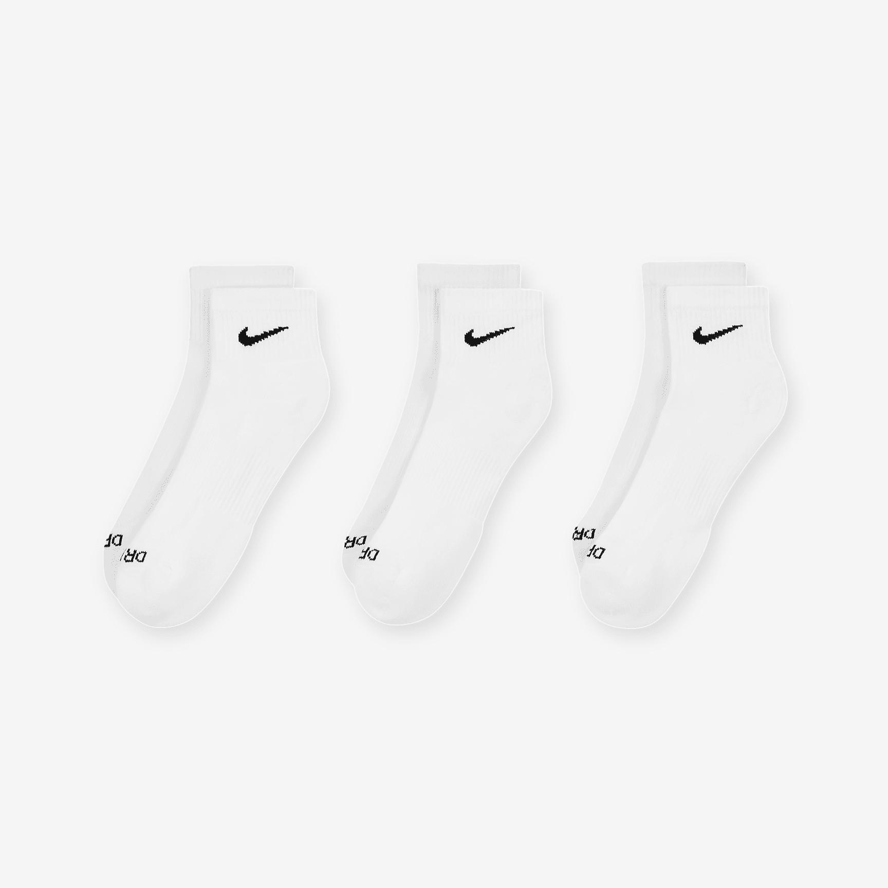Nike Men's Everyday Plus Cushioned Training Ankle Socks (3 Pairs) Product Image
