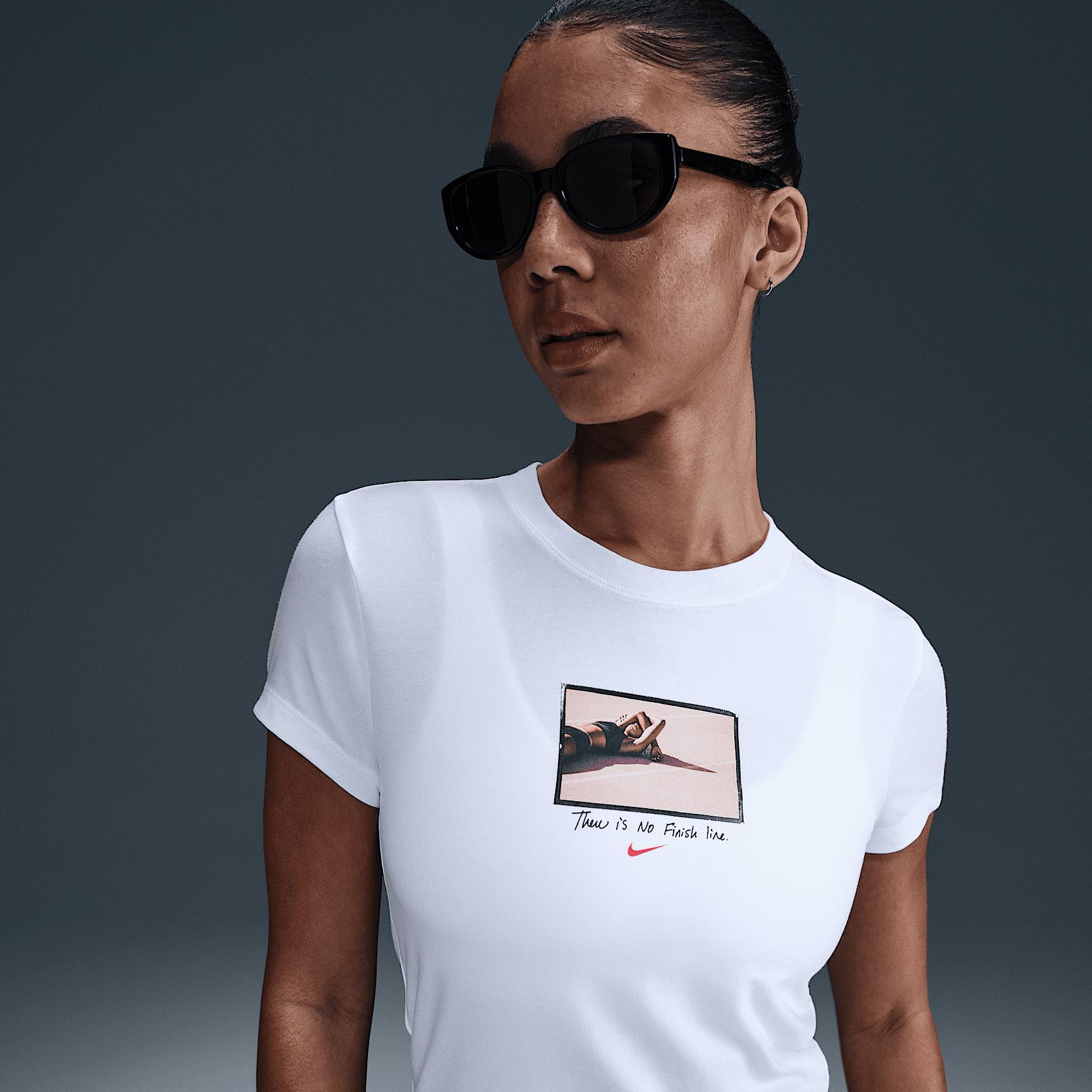 Nike Sportswear Chill Knit Women's Slim Cropped T-Shirt Product Image