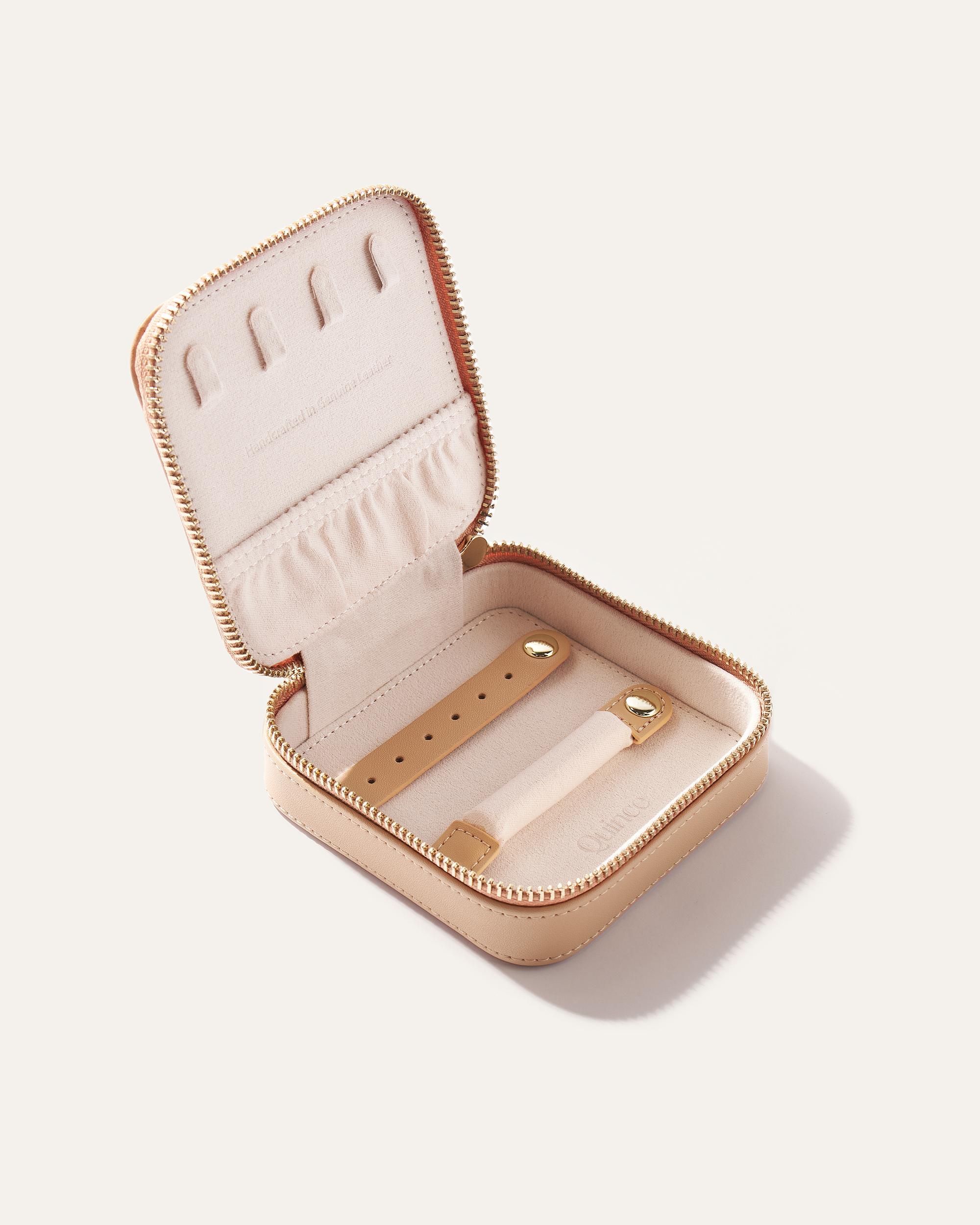 Quince | Women's Leather Jewelry Travel Case Product Image