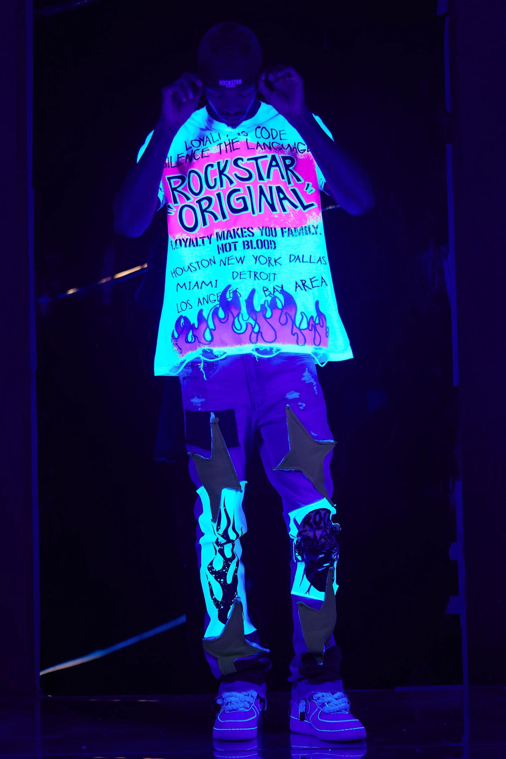 Beno White Oversized Graphic T-Shirt Male Product Image
