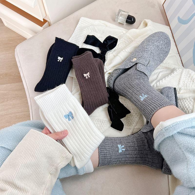 Bow Embroidered Socks Product Image