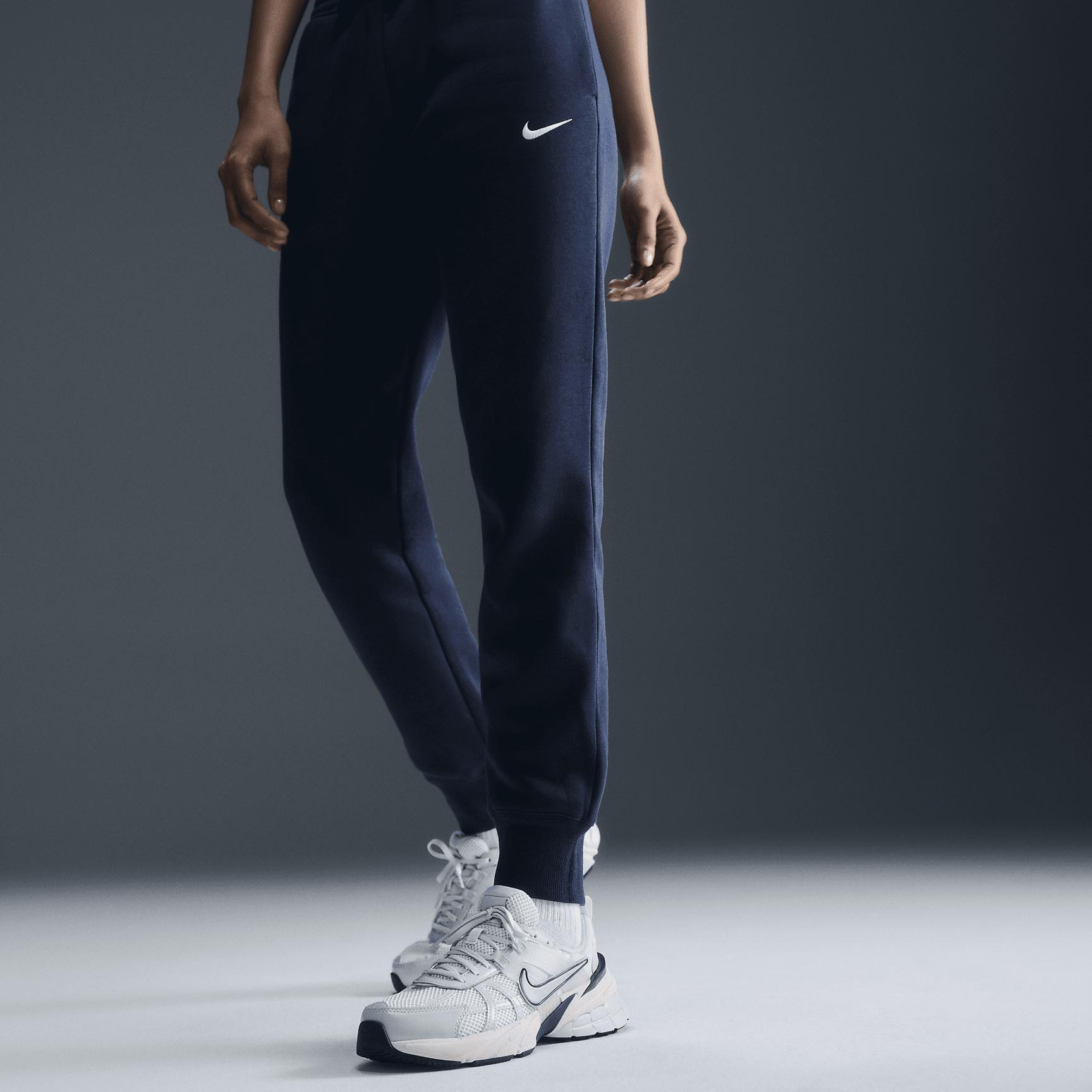 Nike Sportswear Phoenix Fleece Women's Mid-Rise Sweatpants Product Image