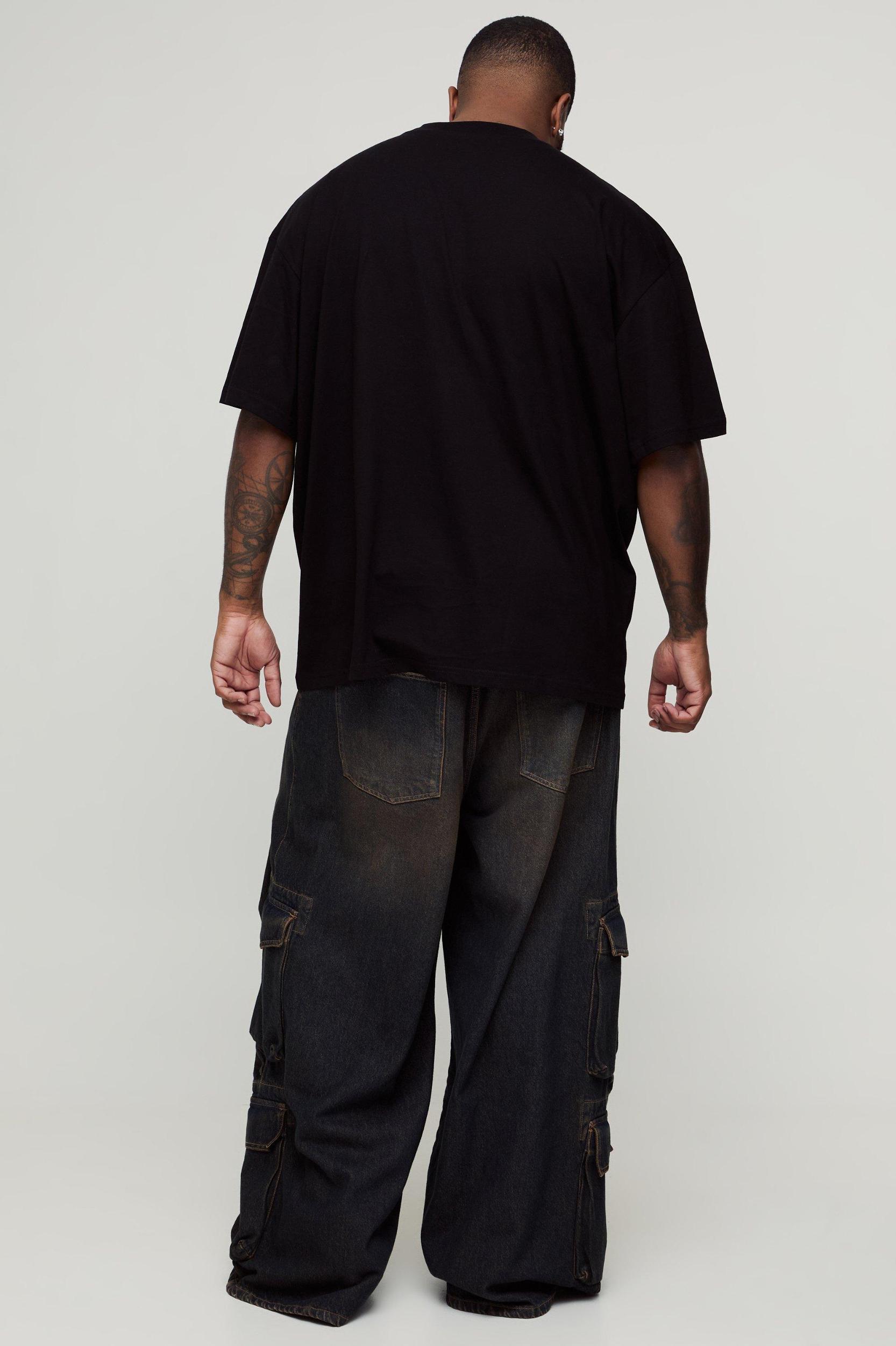 Plus Extreme Baggy Tined Multi Pocket Cargo Jeans | boohooMAN USA Product Image