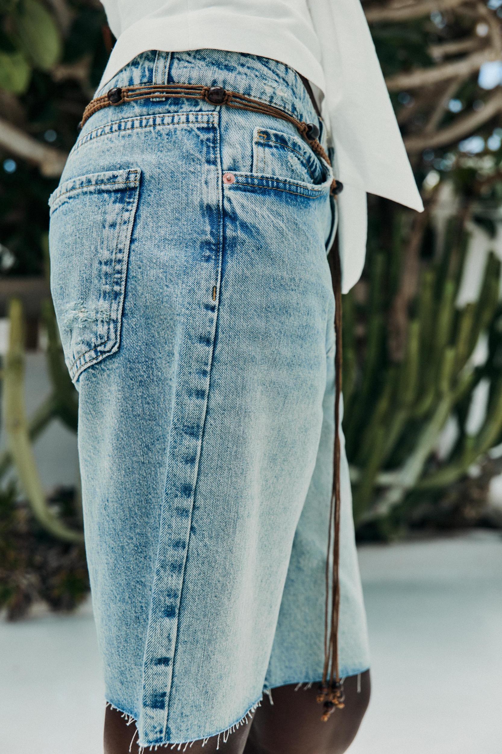 Z1975 MID-RISE DENIM BERMUDA SHORTS Product Image
