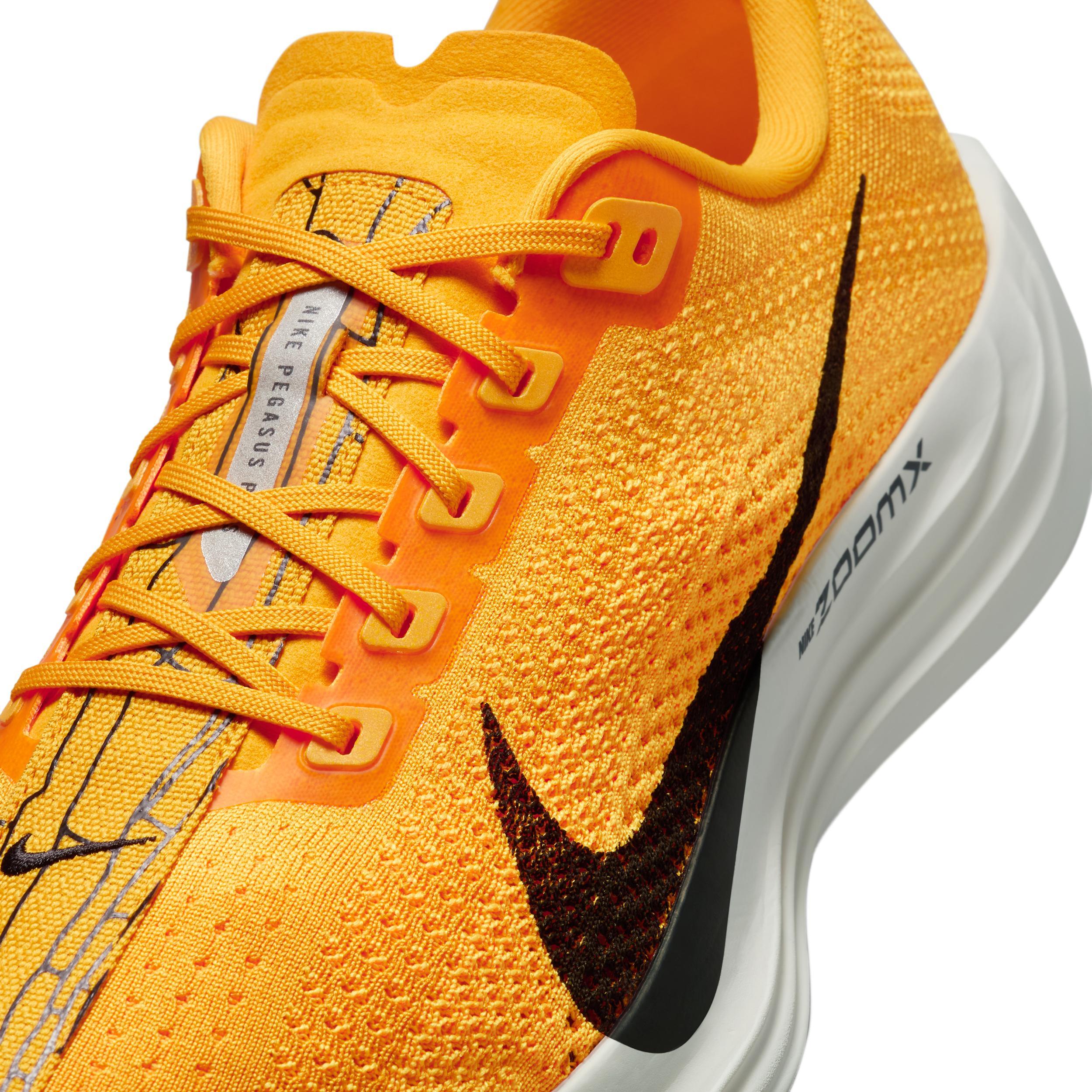 Nike Pegasus Plus LV8 Men's Road Running Shoes Product Image