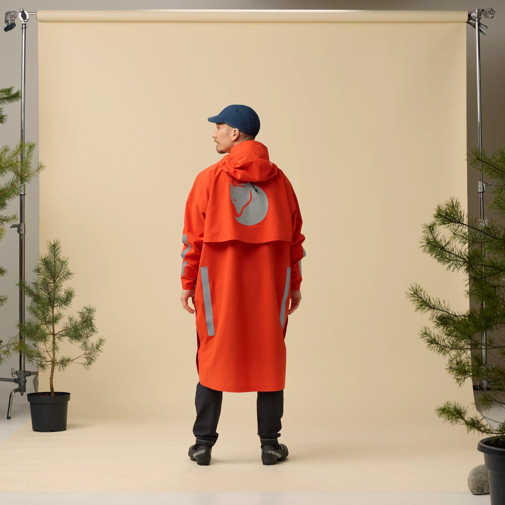 Hoja Rain Fox Poncho Product Image