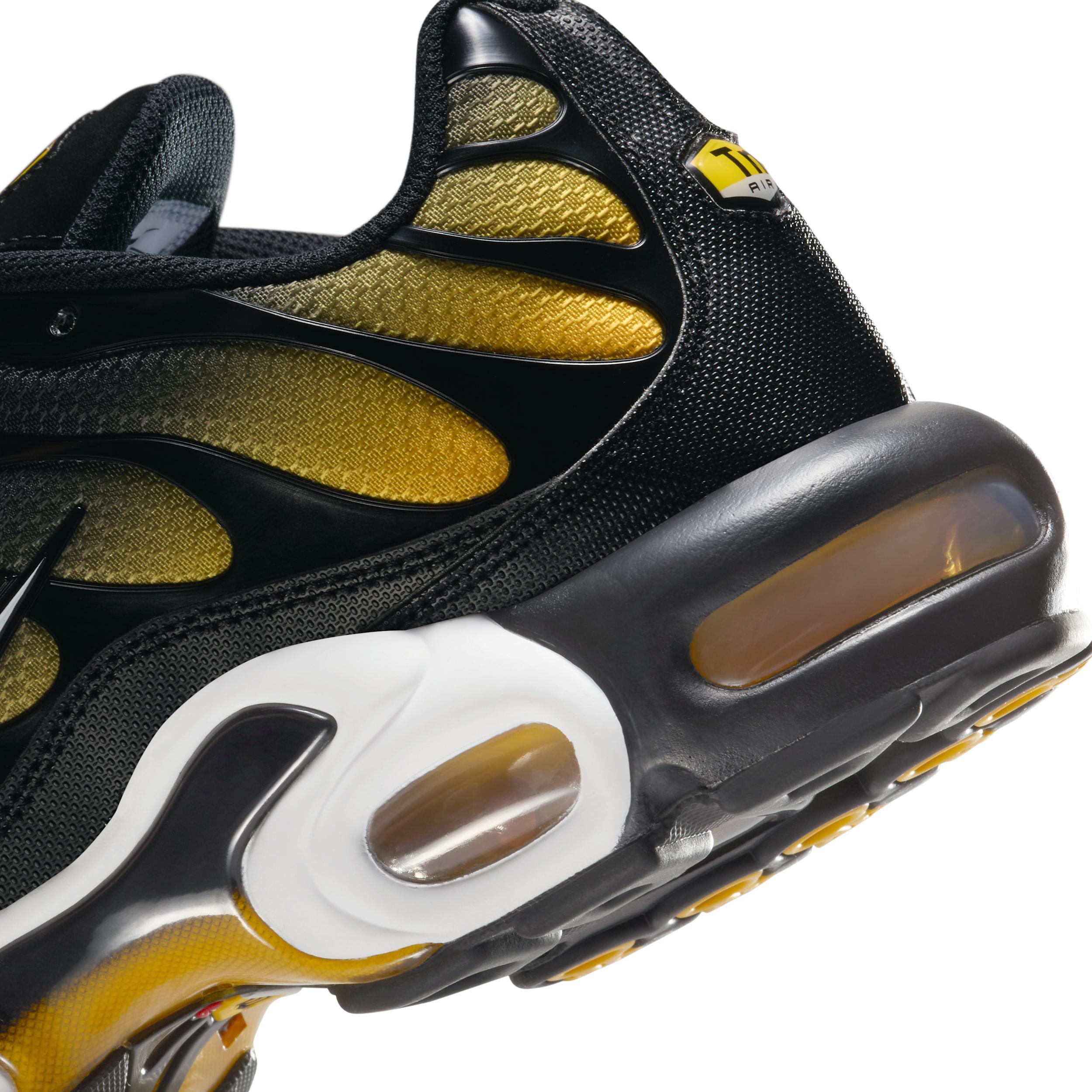 Nike Men's Air Max Plus Shoes Product Image