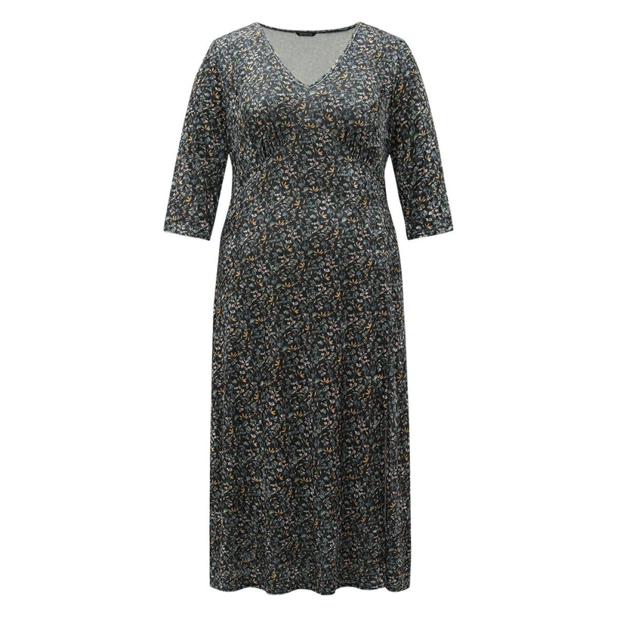 Plus Size Velvet V Neck Ditsy Floral Split Hem Dress Black Women Glamour Printed V-neck Elbow-length sleeve Curvy Midi Dress BloomChic 28/5X Product Image