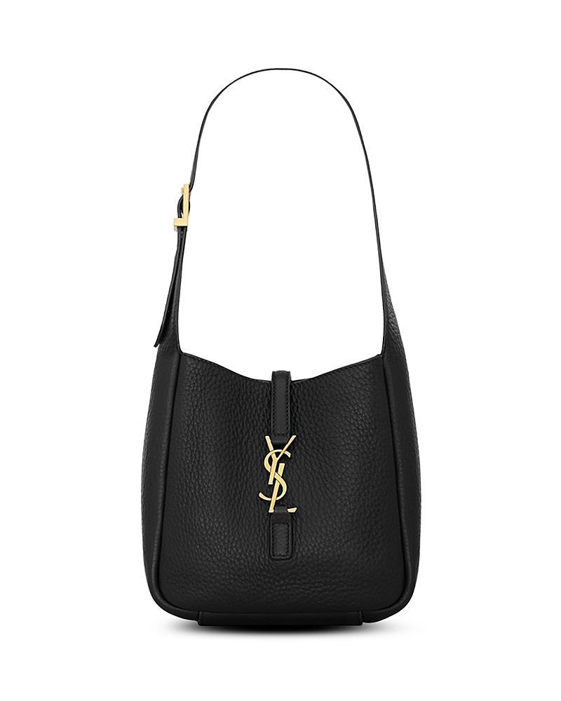 Womens Le 5 7 Supple Baby Shoulder Bag in Grained Leather Product Image