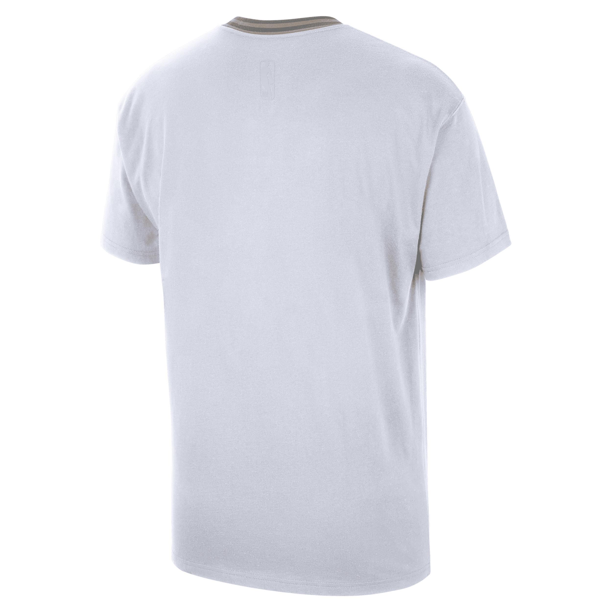 Chicago Bulls Courtside City Edition Premium Men's Nike NBA Max90 T-Shirt Product Image
