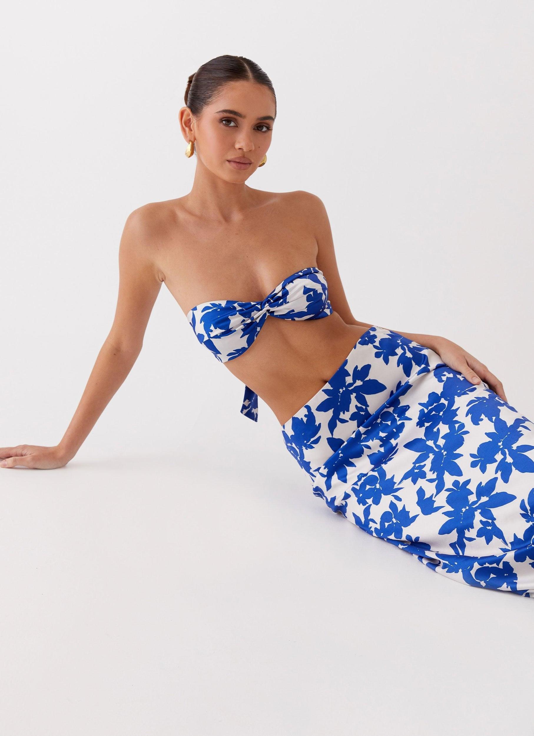 Sky Gaze Twist Top - Blue Floral Product Image