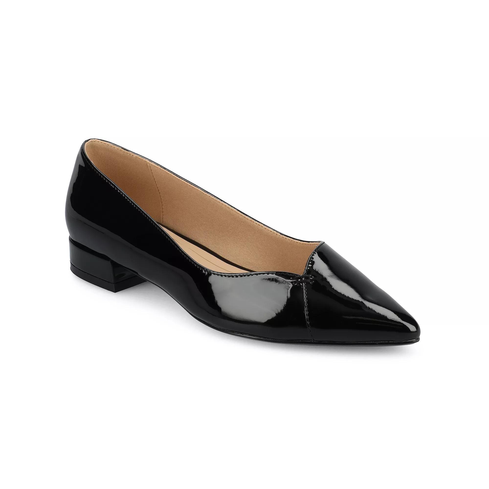 Journee Collection Womens Carmin Flat Product Image