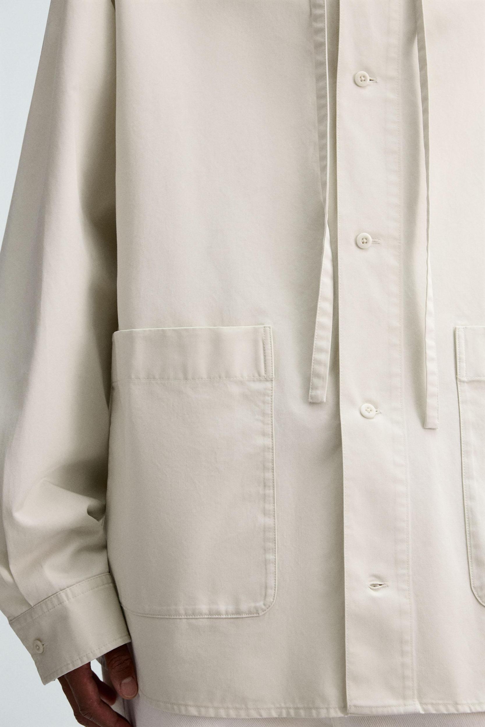 OVERSIZED FIT HOODED OVERSHIRT Product Image
