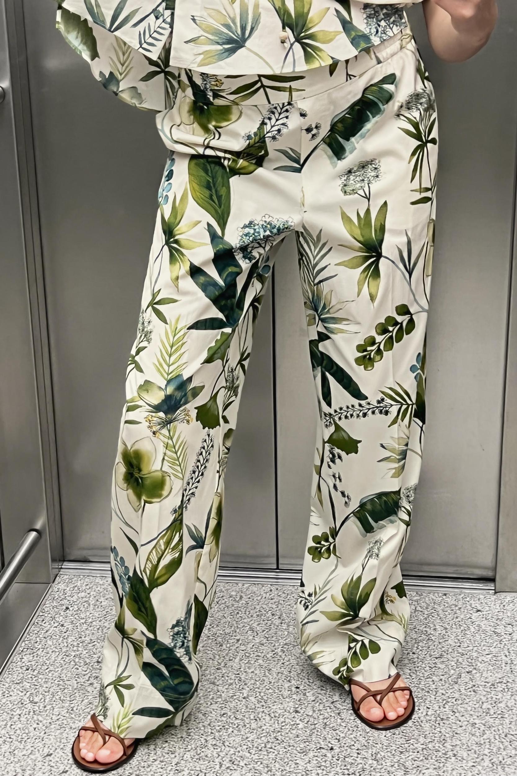 STRAIGHT CUT PRINTED PANTS Product Image