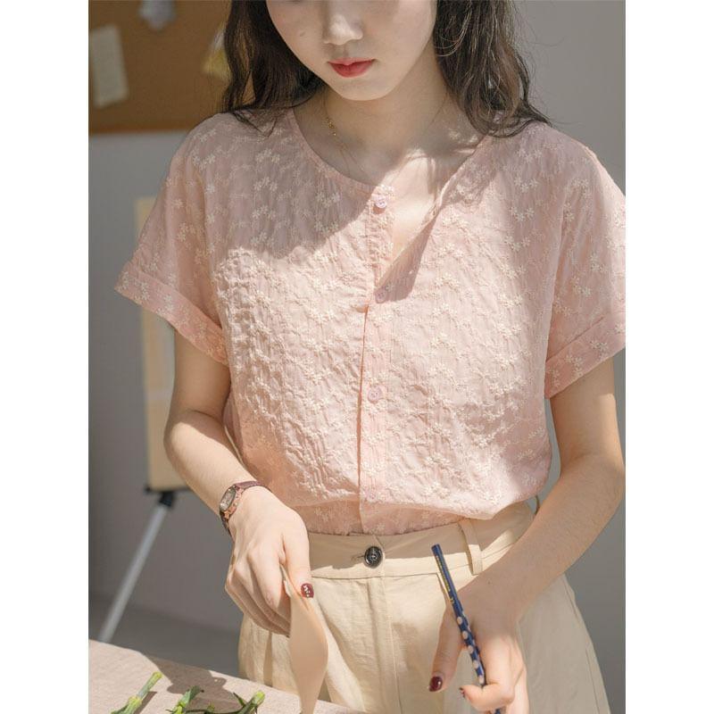Short-Sleeve Floral Embroidered Button-Up Shirt Product Image