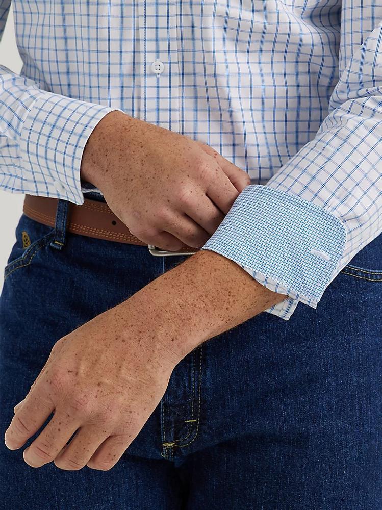 Wrangler® George Strait™ Men's L/S Blue Plaid Buttondown Shirt Product Image