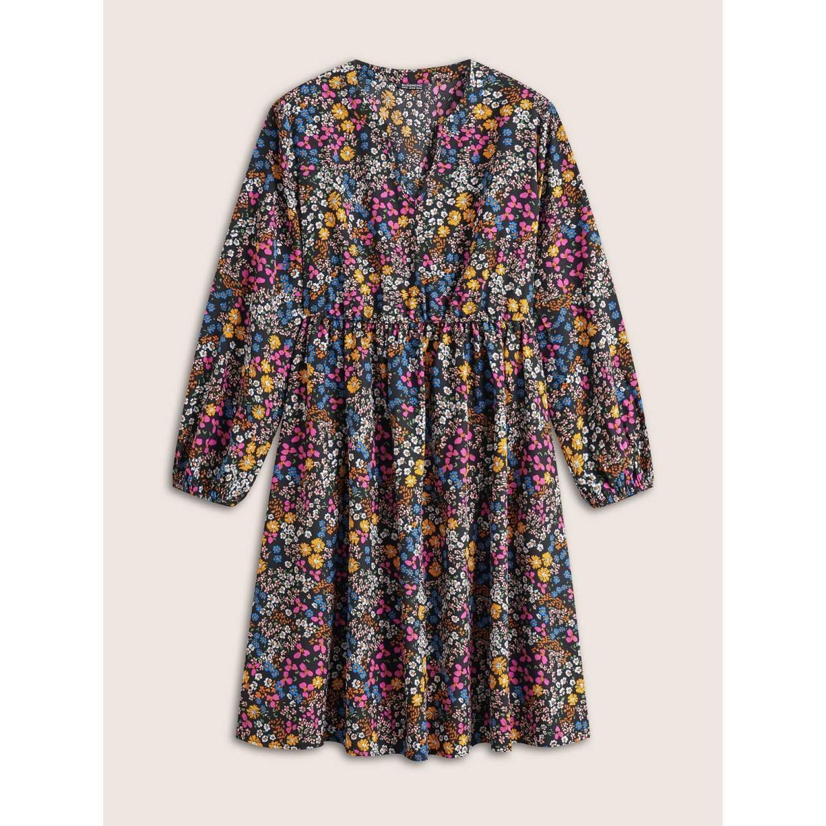 Plus Size Ditsy Floral Notched Pocket Lantern Sleeve Dress Black Women Elegant Non Notched collar Long Sleeve Curvy Midi Dress BloomChic 22-24/3X Product Image