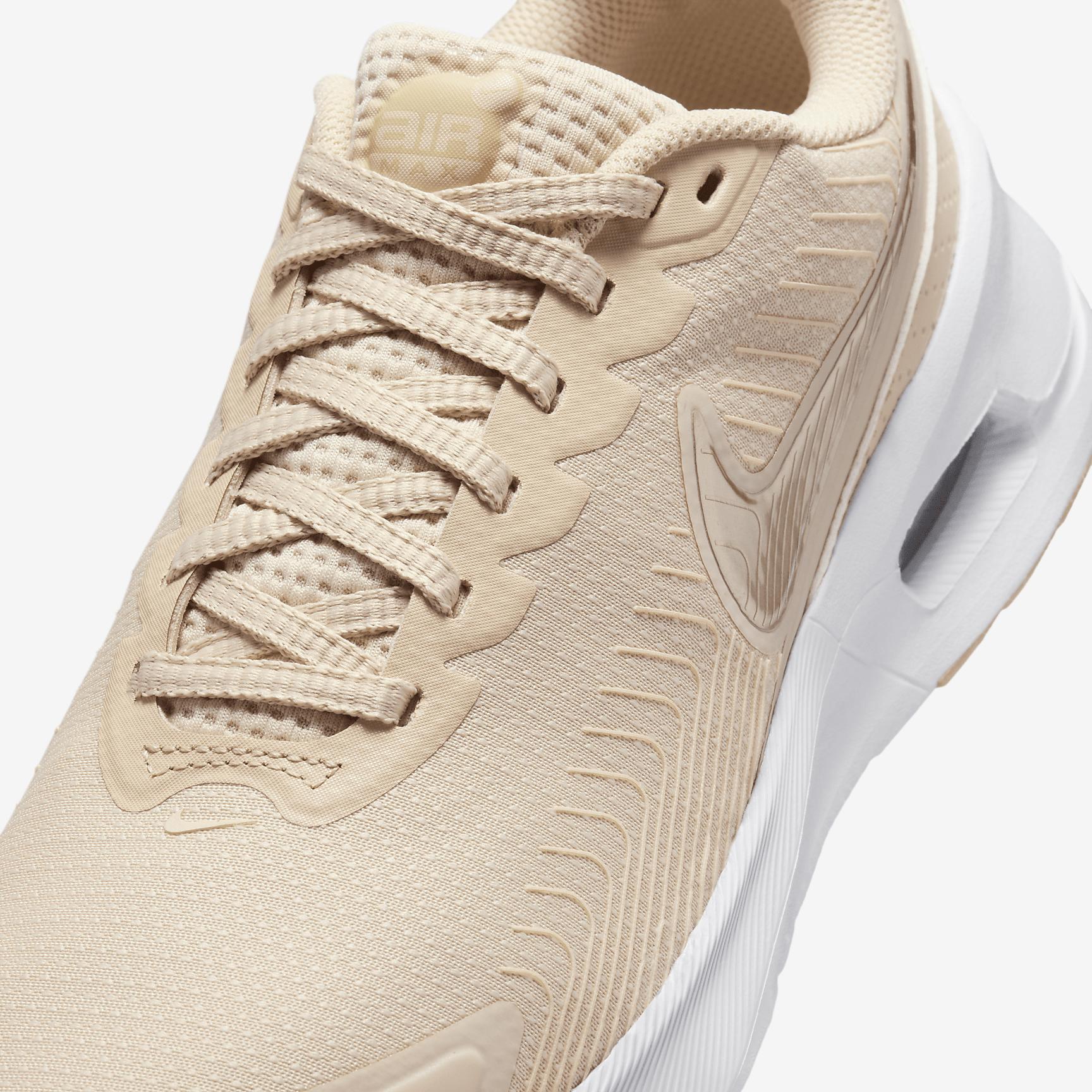 Nike Air Max Nuaxis Women's Shoes Product Image
