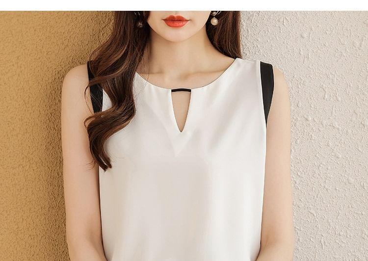 Sleeveless Crew Neck Plain Cutout Chiffon Top Product Image