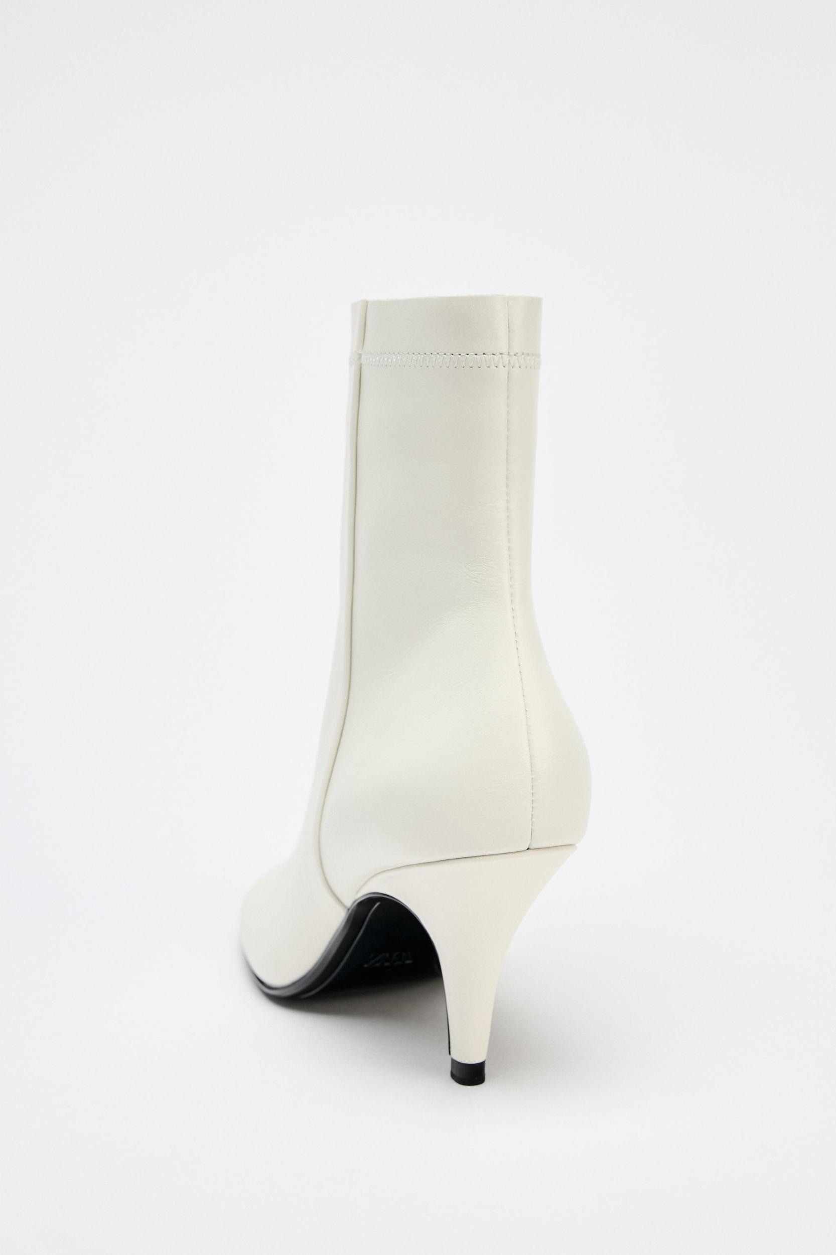 LEATHER TOPSTITCHED ANKLE BOOTS Product Image