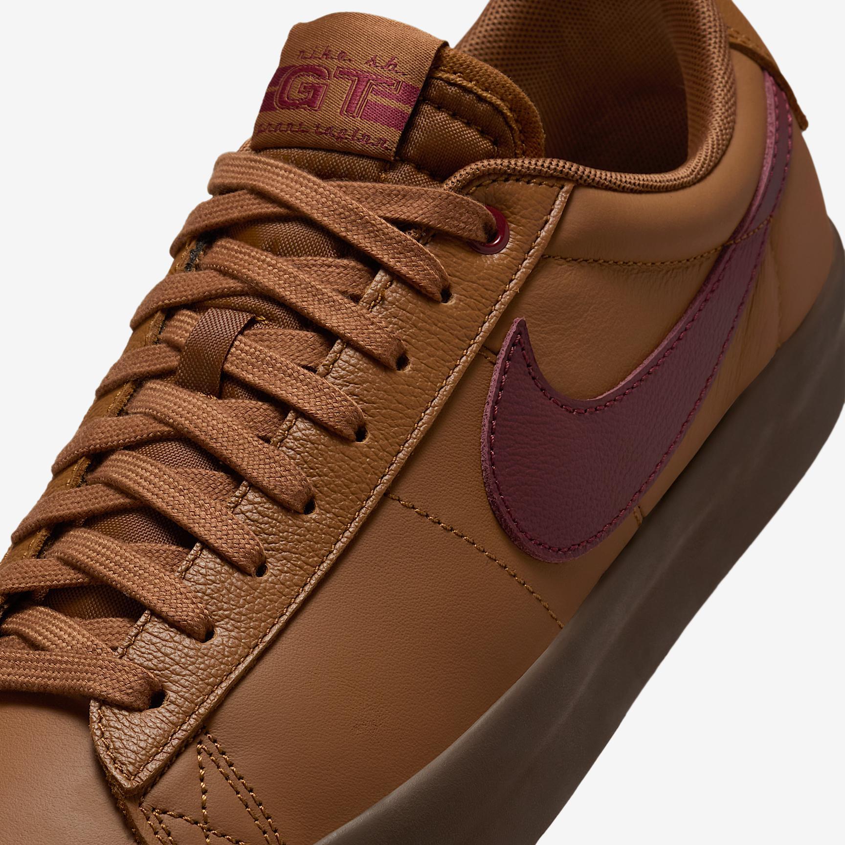 Men's Nike SB Blazer Low Pro GT Shoes Product Image
