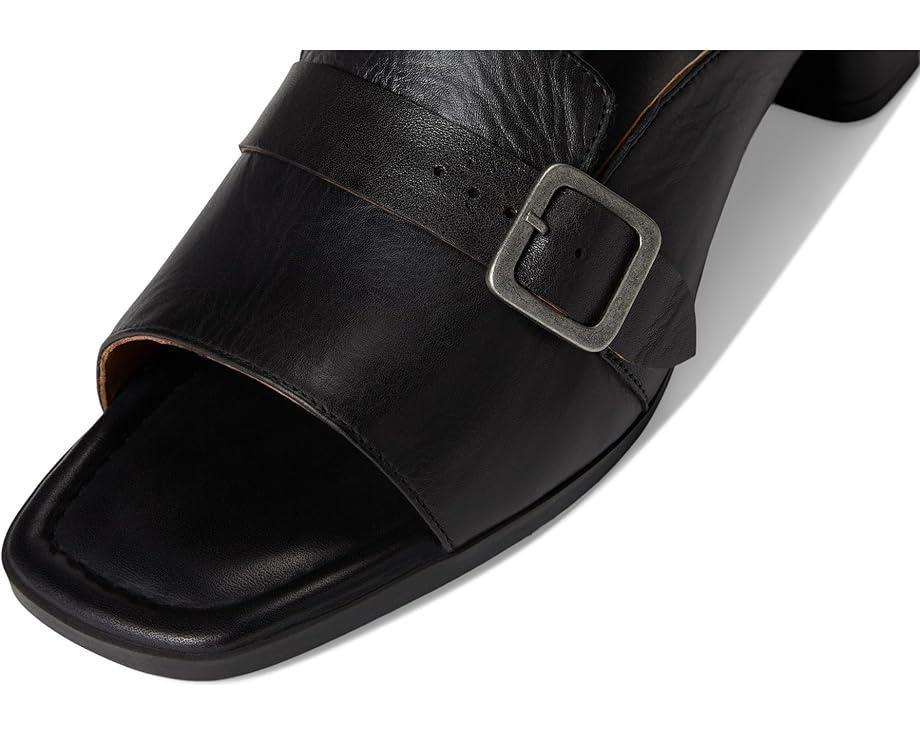 Everly Buckle Slide Product Image