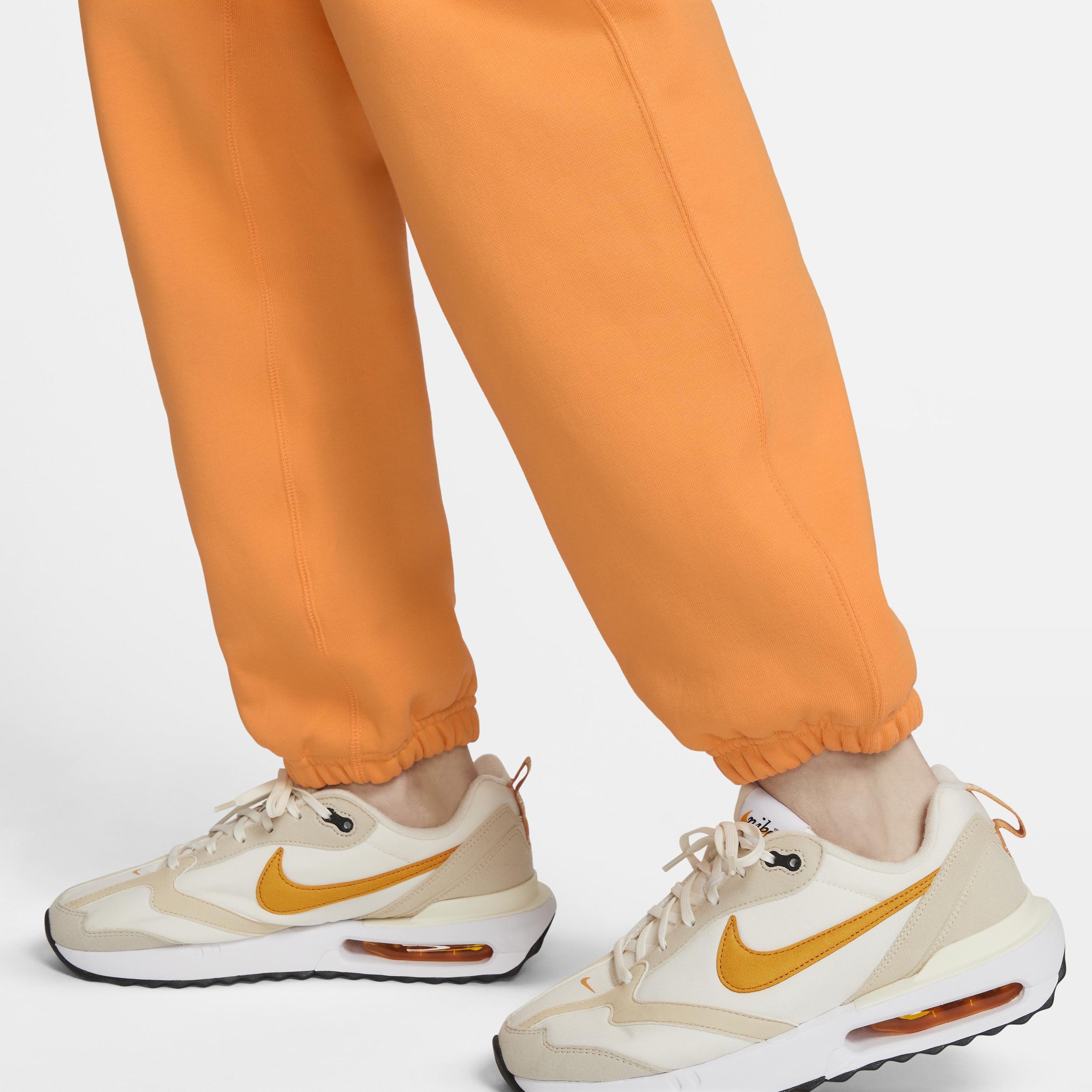 Nike Womens Solo Swoosh Fleece Pants Product Image