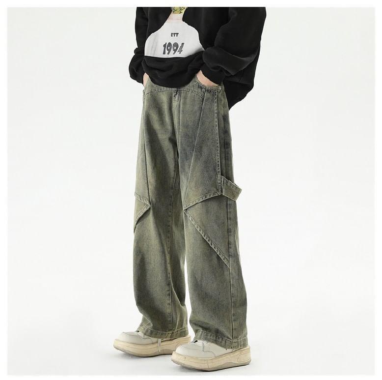 Mid Rise Washed Loose Fit Jeans Product Image