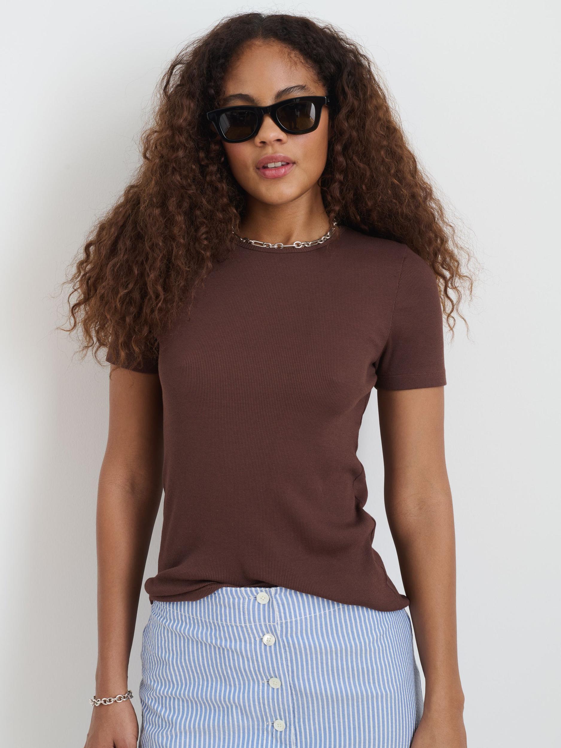 Carolyn Tee In Fine Rib Product Image
