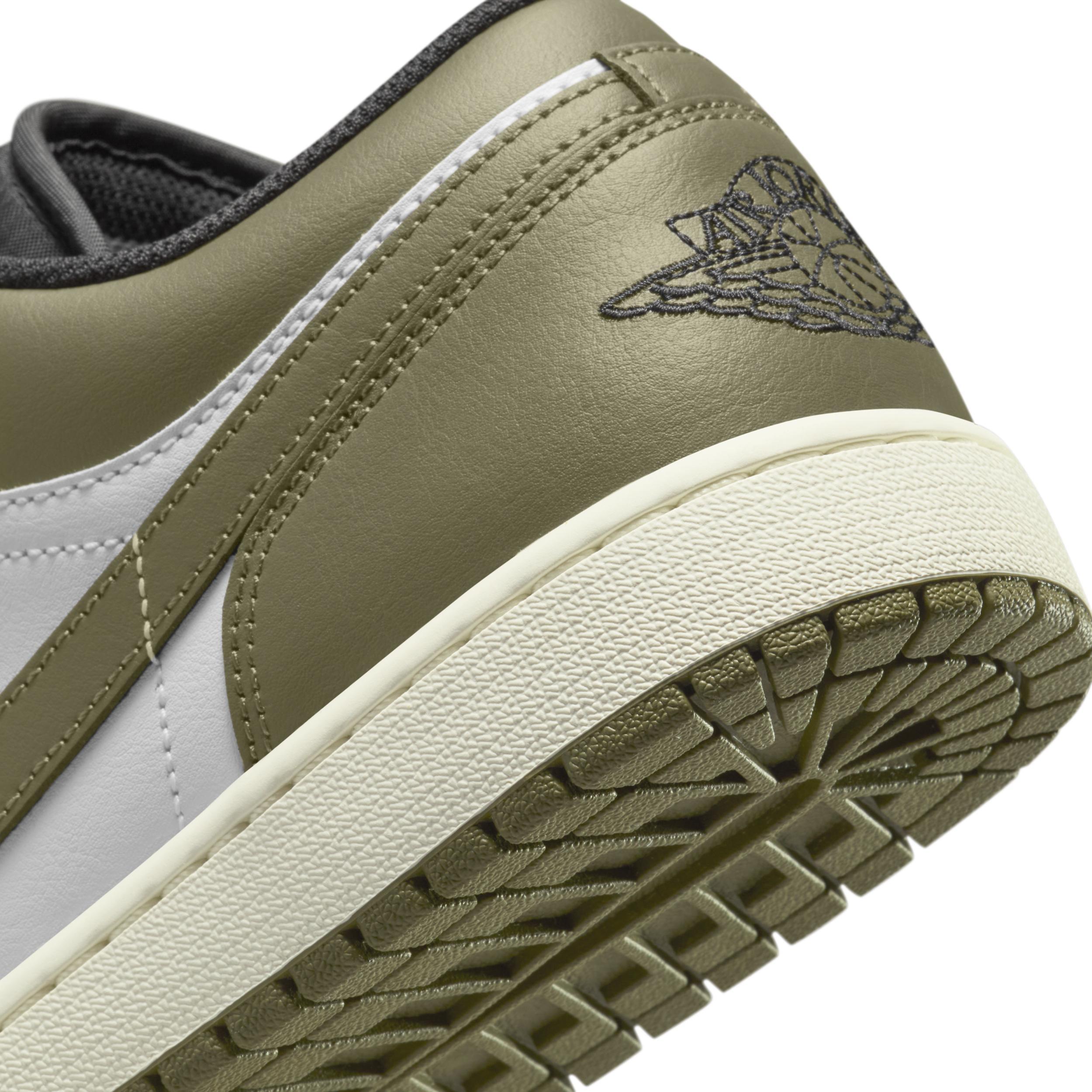 Jordan Mens Jordan AJ 1 Low - Mens Basketball Shoes Product Image